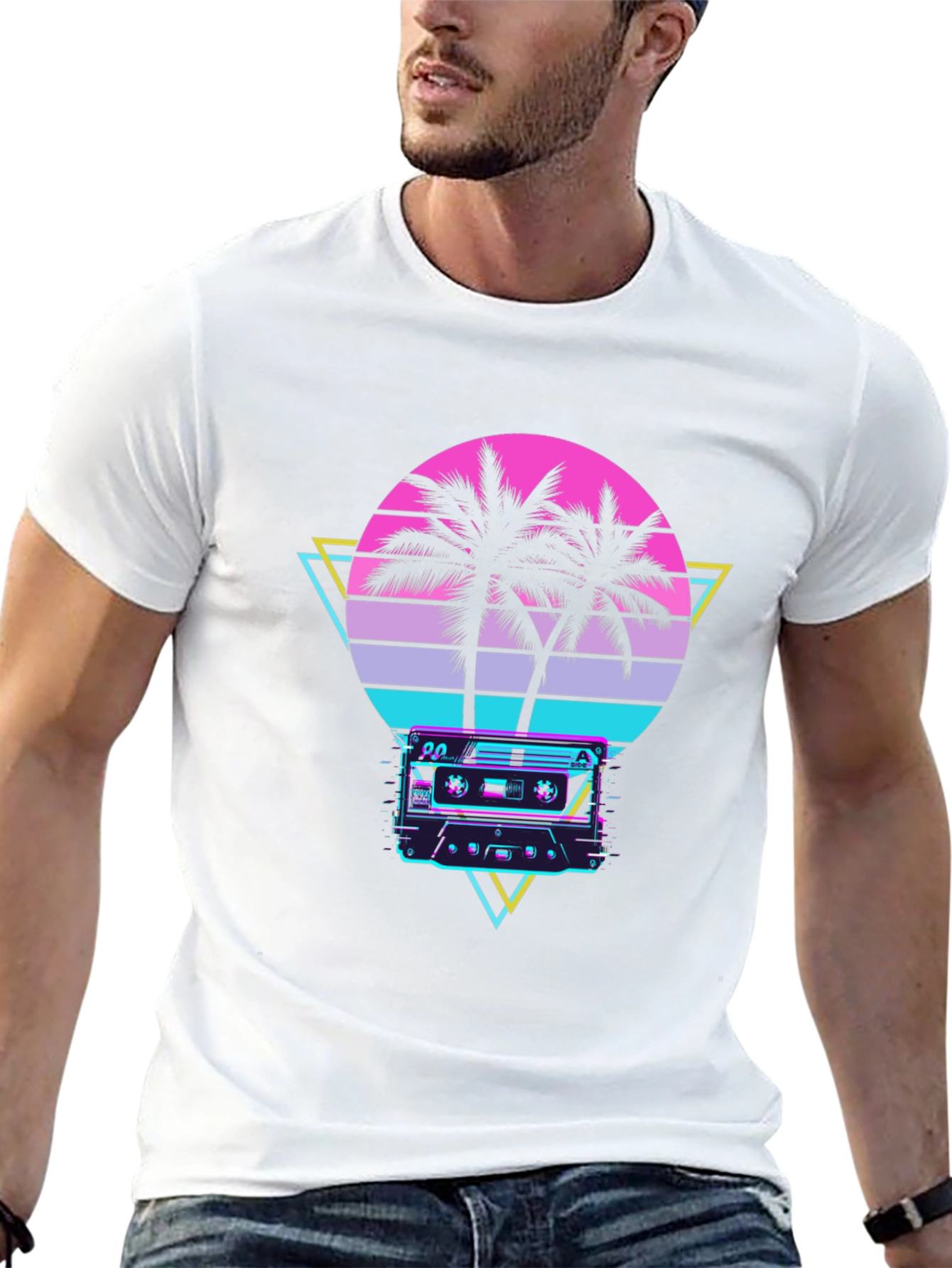 Camiseta Retro con Diseño de Palmeras y Cassette