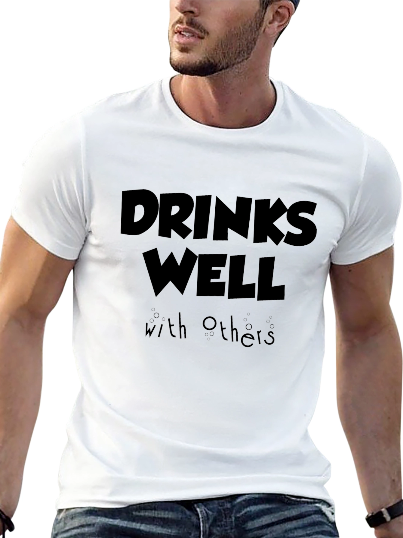 Camiseta Negra: Drinks Well With Others