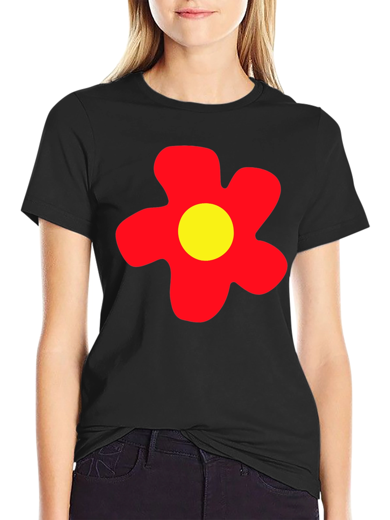 Camiseta Negra con Flor Roja y Amarilla
