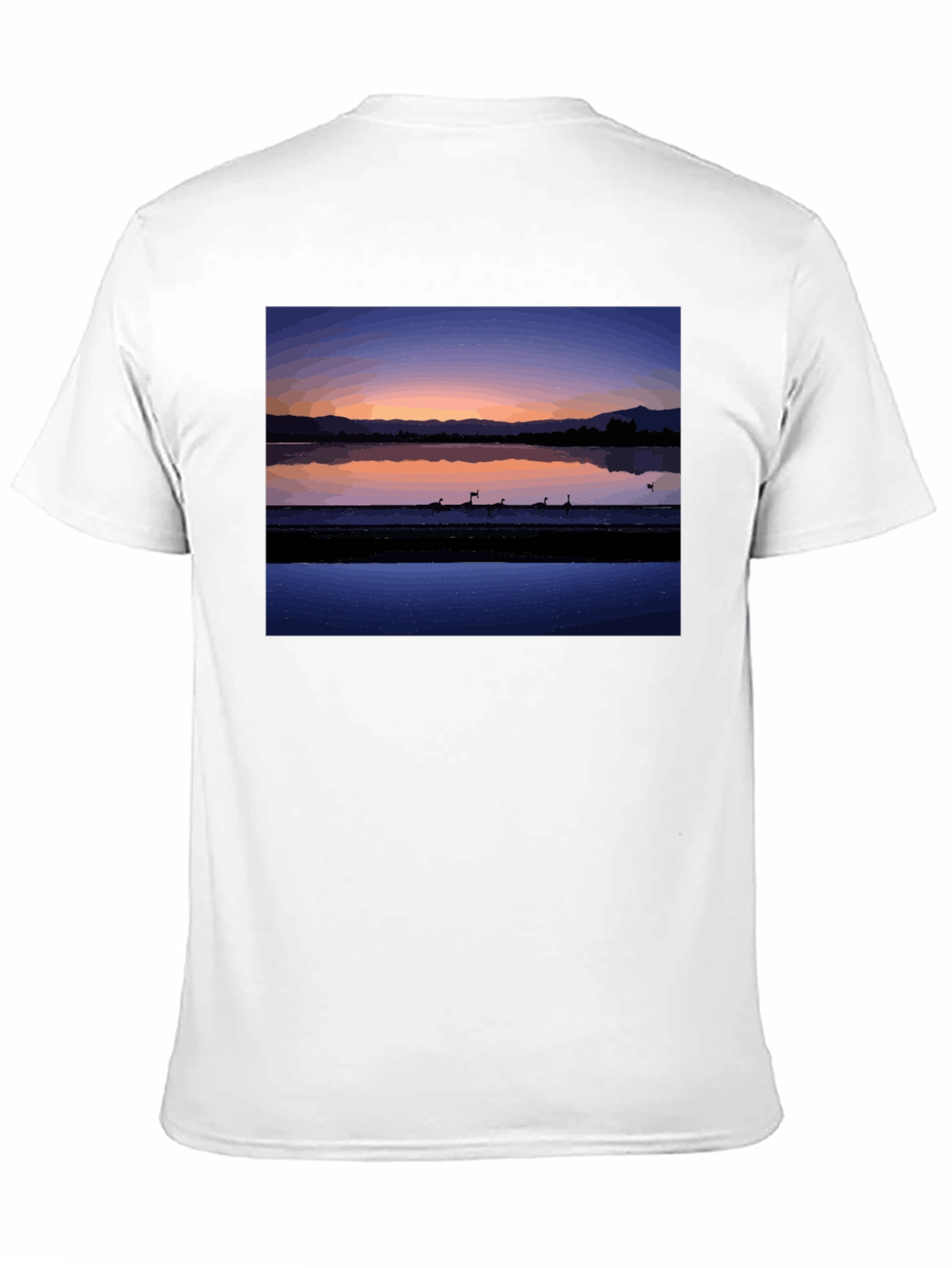 Camiseta Negra con Diseño Escénico al Atardecer