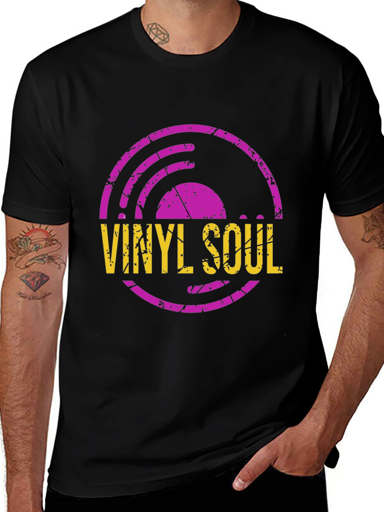 Camiseta Negra con Diseño de Vinilo Soul