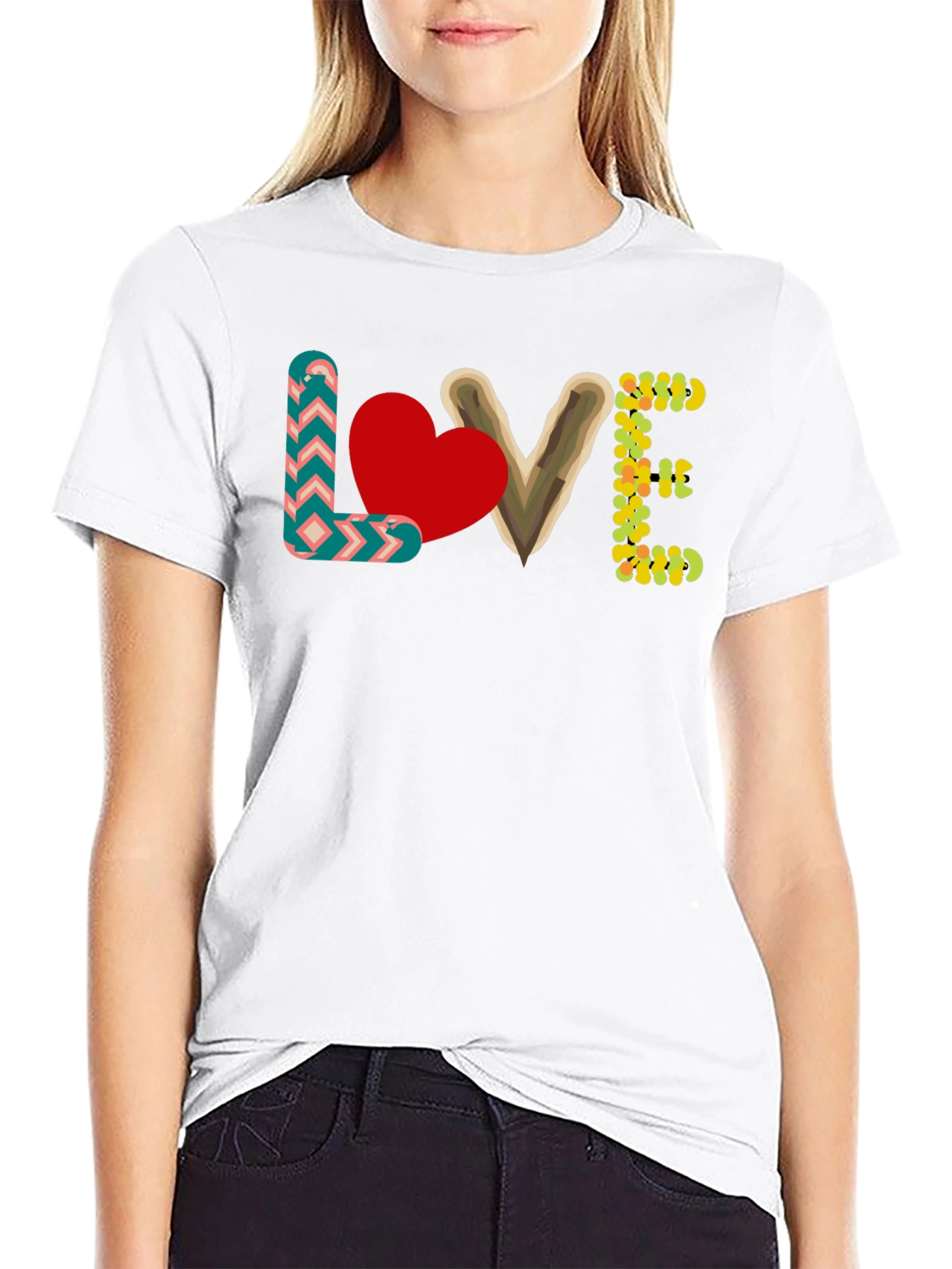 Camiseta Negra con Diseño LOVE