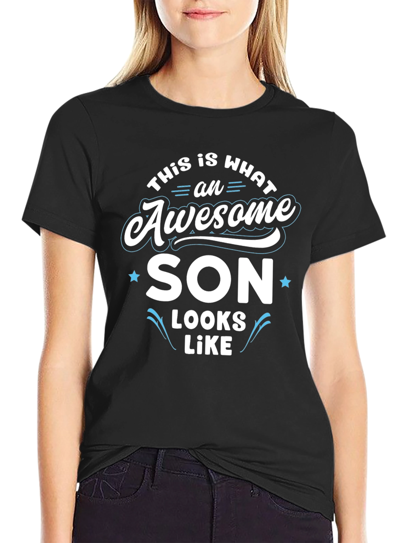 Camiseta Negra: Así luce un hijo impresionante