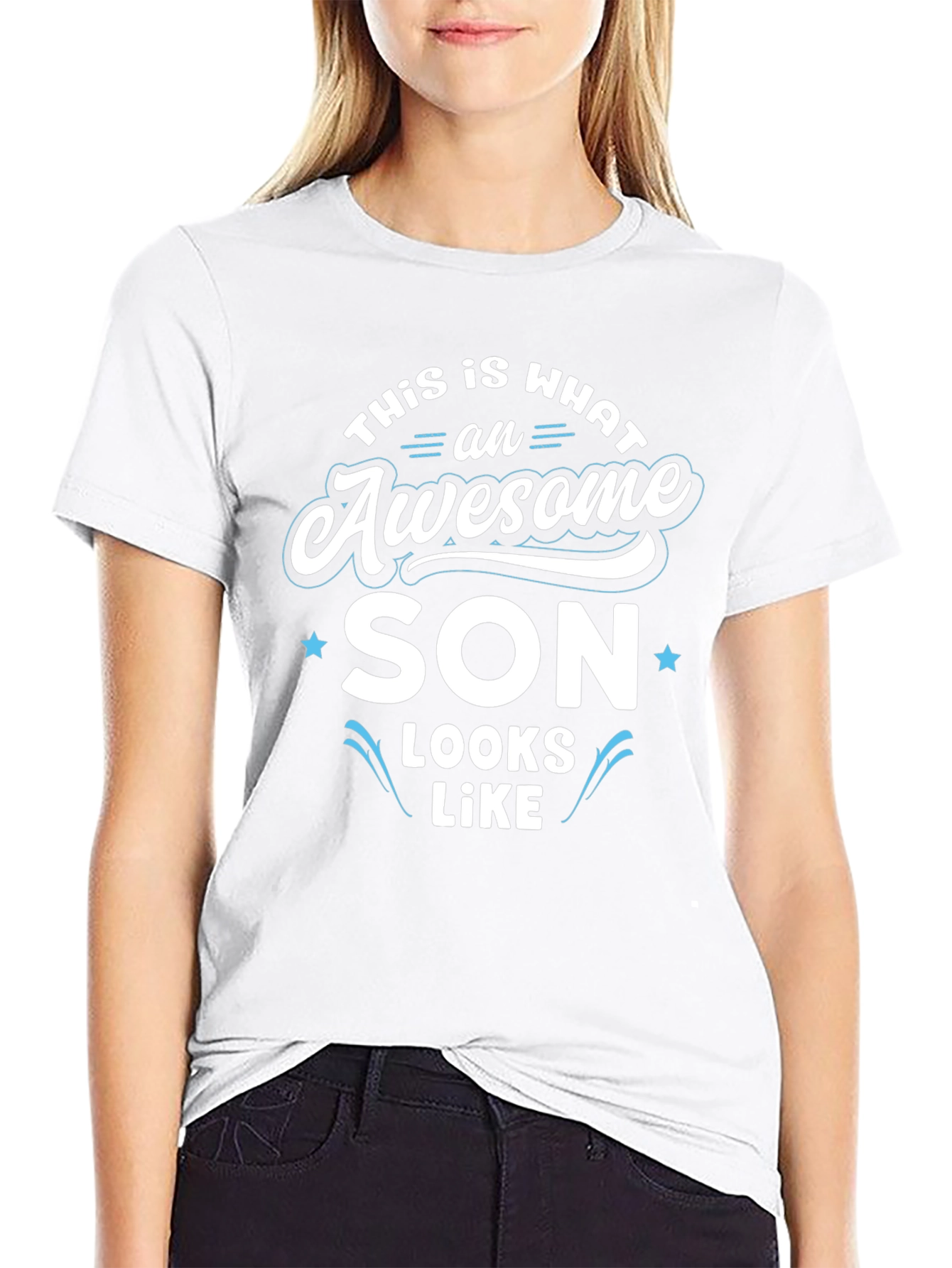 Camiseta Negra: Así luce un hijo impresionante