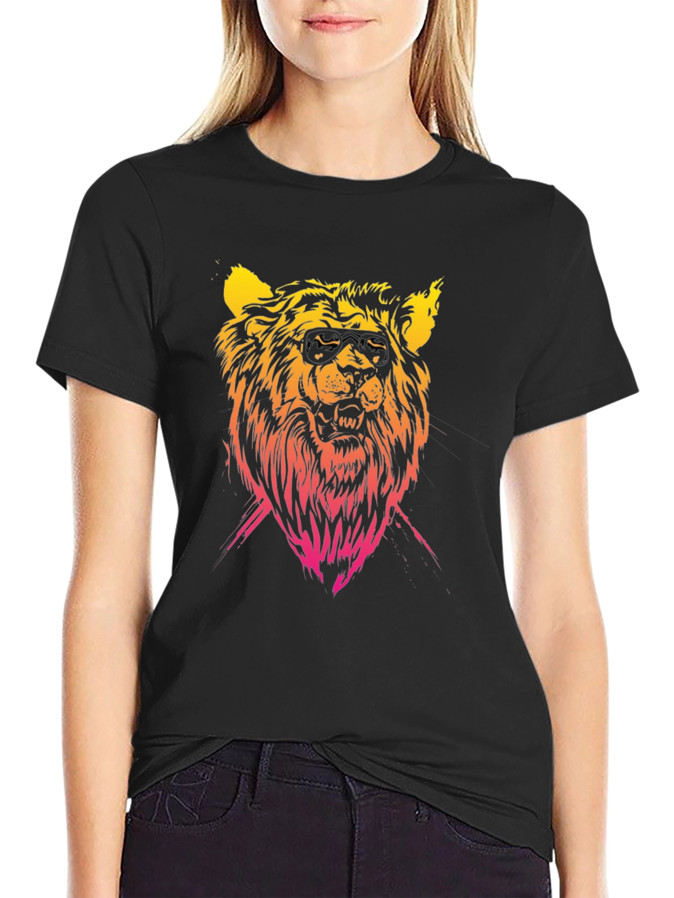 Camiseta Negra con León Degradado