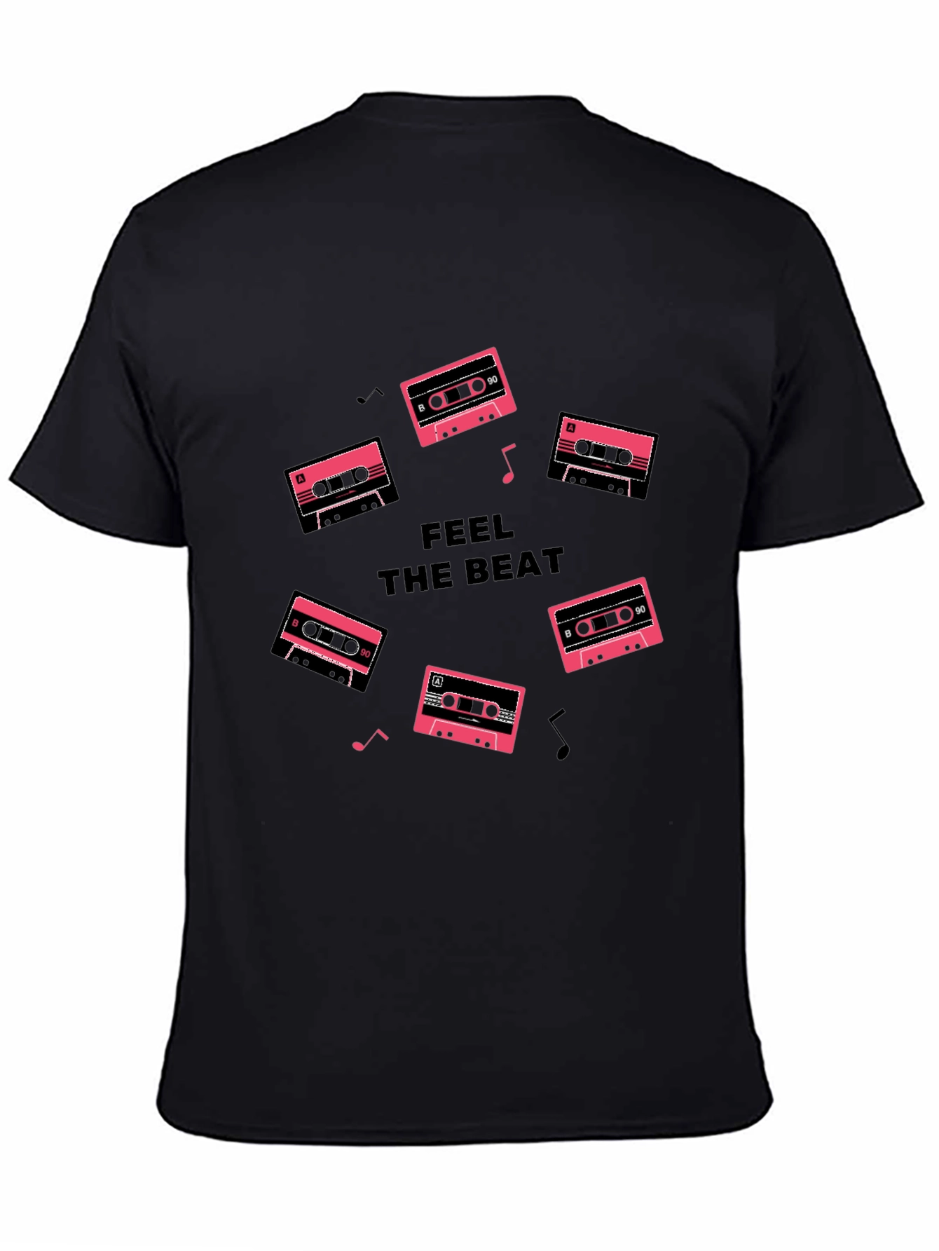 Camiseta Negra Feel the Beat con Casetes Retro