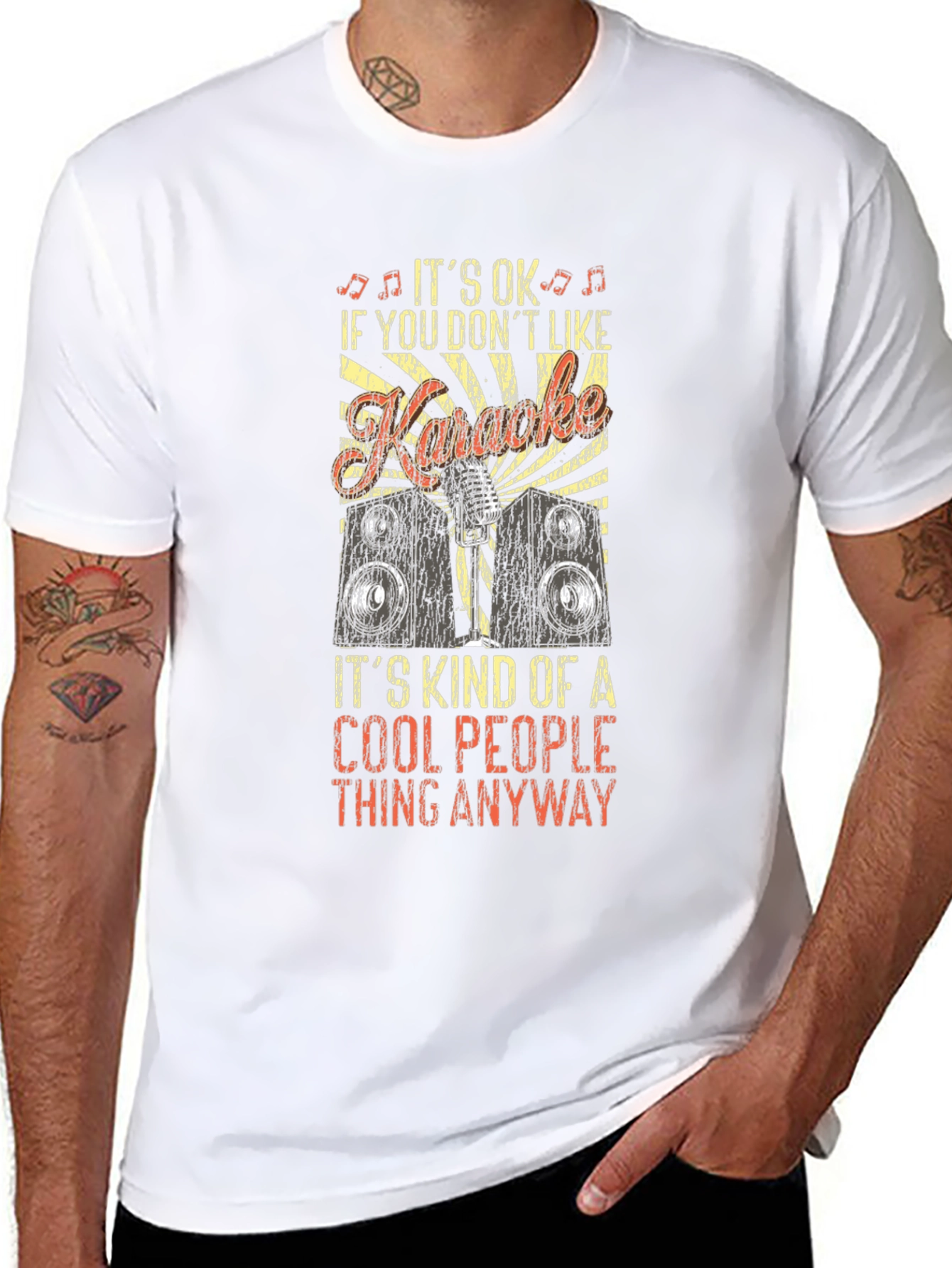 Camiseta Negra con Diseño Karaoke Cool