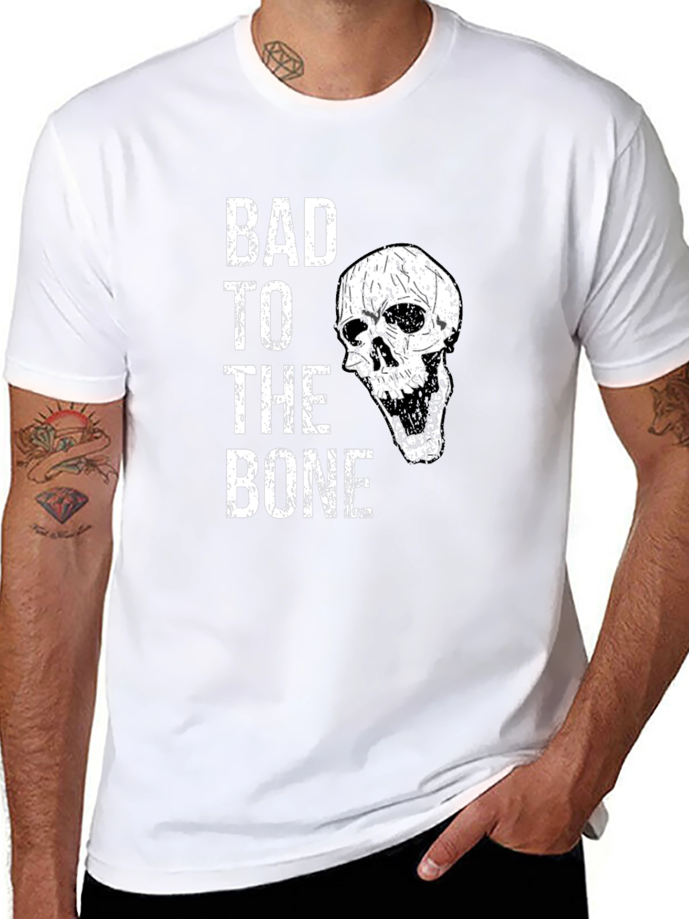 Camiseta Negra Bad to the Bone con Calavera