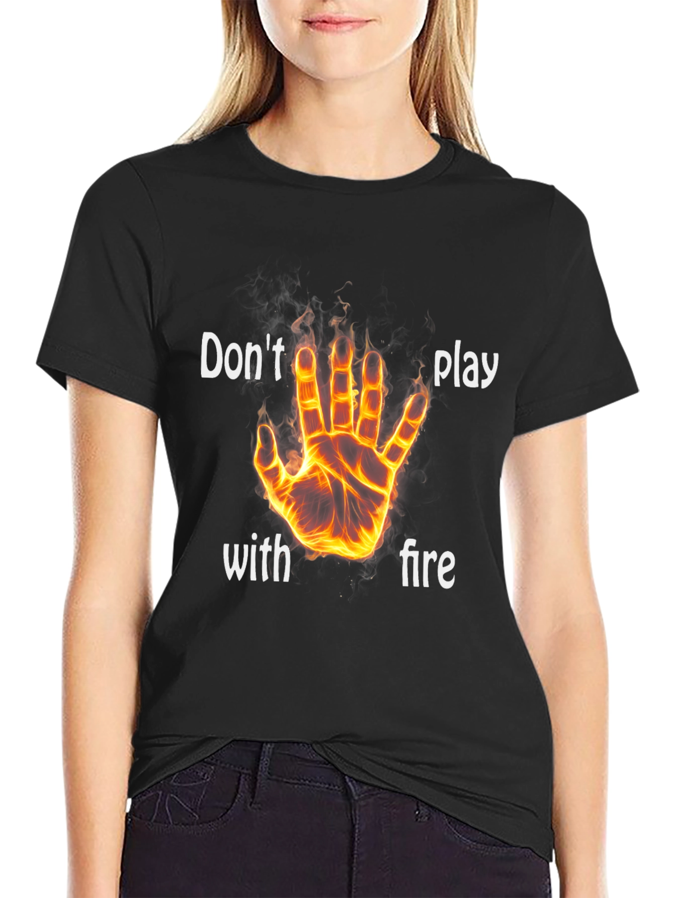 Camiseta Negra: No Juegues con Fuego