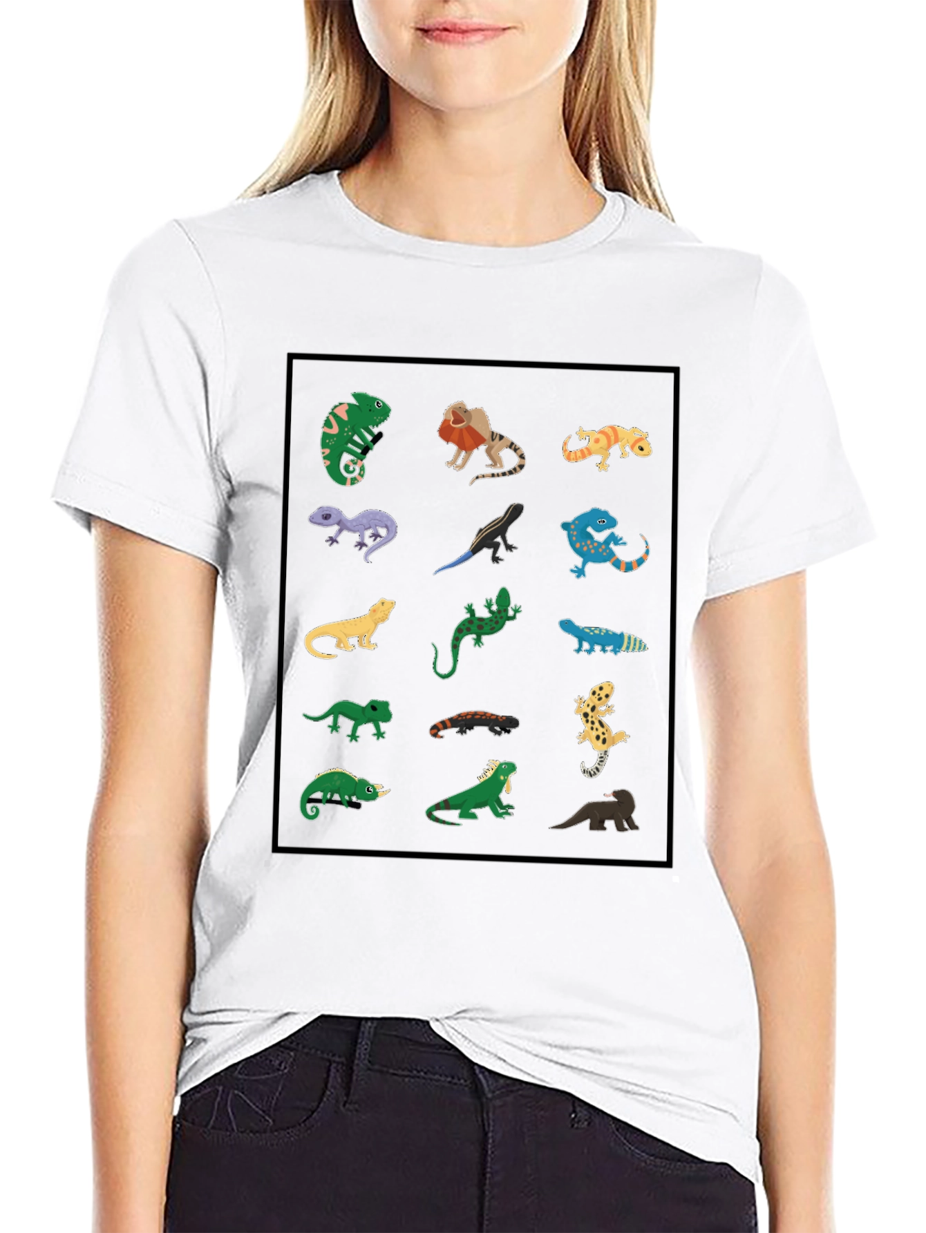 Camiseta Negra con Diseño de Reptiles