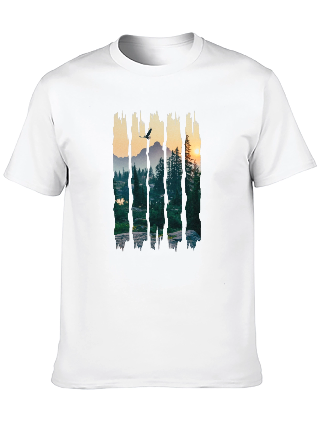 Camiseta Negra: Paisaje Montañoso al Atardecer