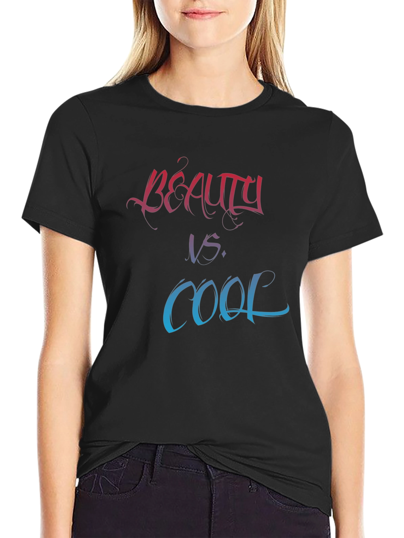 Camiseta Negra Estampada Belleza vs. Cool