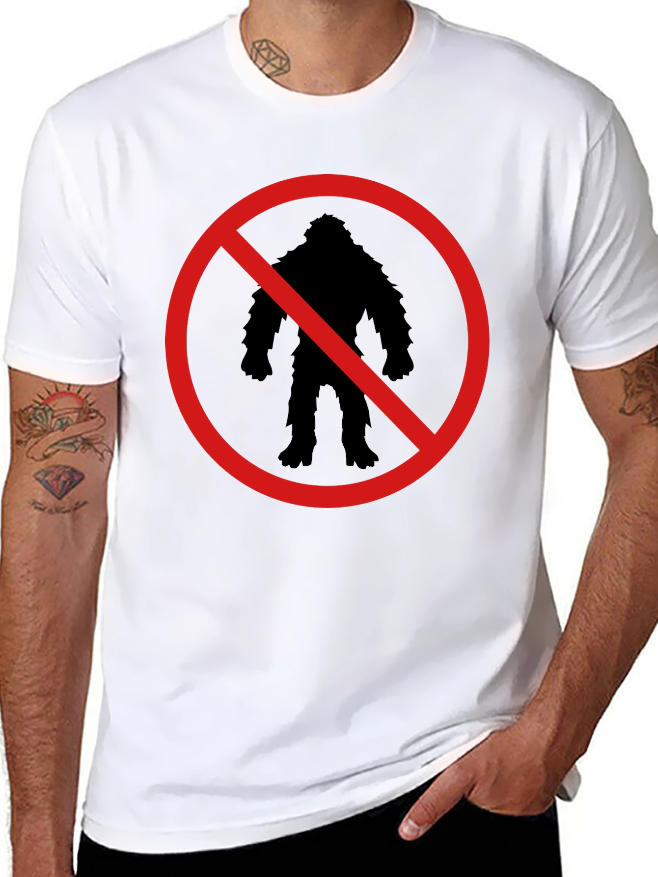 Camiseta Negra Prohibido Bigfoot