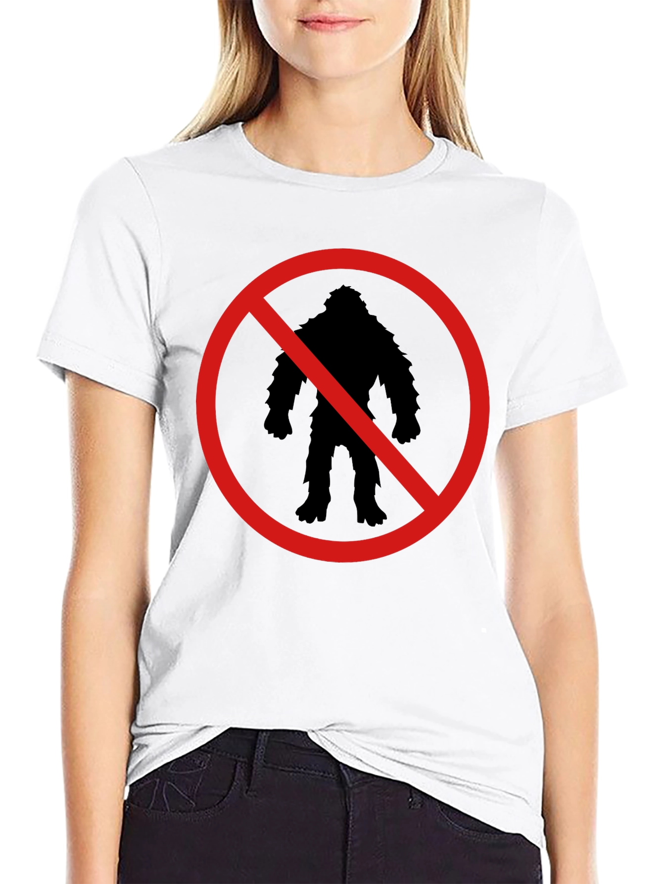 Camiseta Negra Prohibido Bigfoot