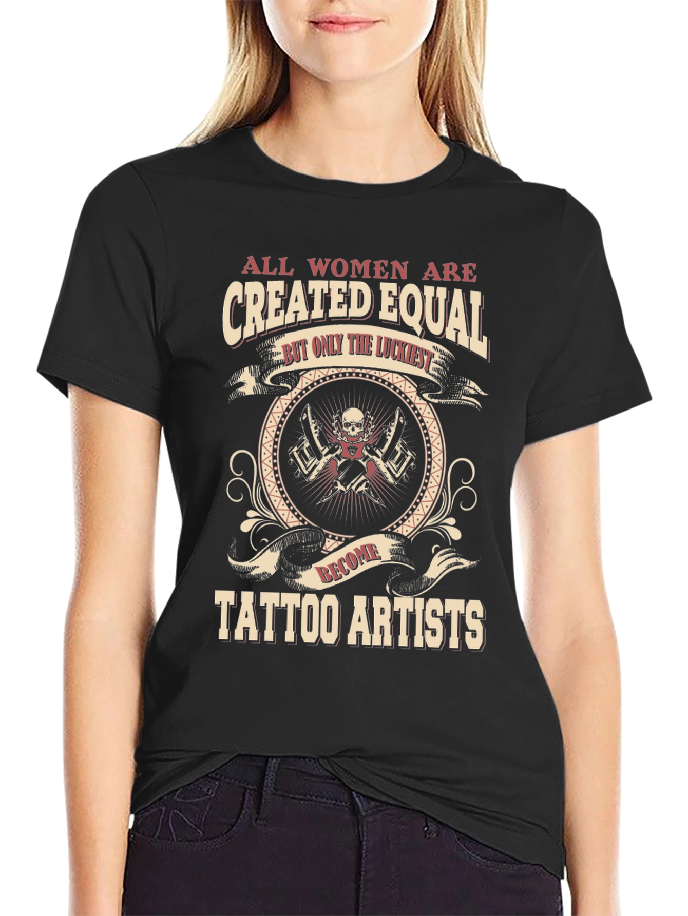 Camiseta Negra Artistas Tatuadoras: Iguales Pero Afortunadas
