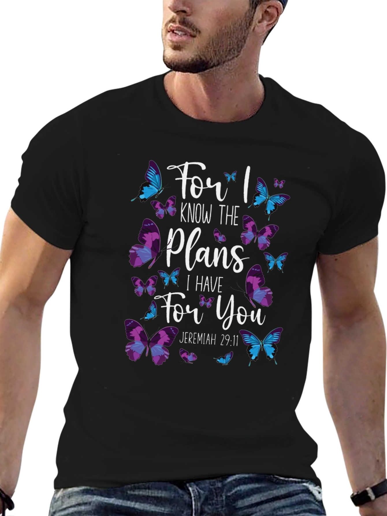 Camiseta Negra con Diseño de Mariposas y Versículo Bíblico