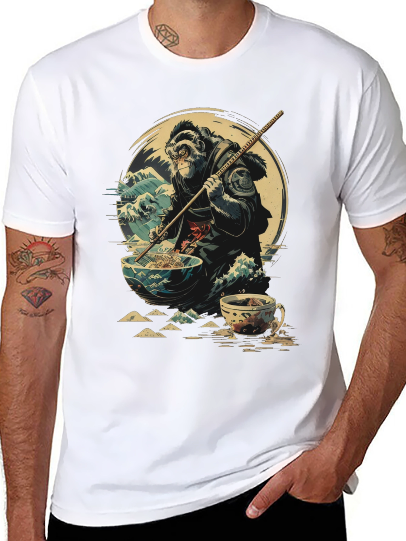 Camiseta Negra Estampada: Mono Samurai Ramen