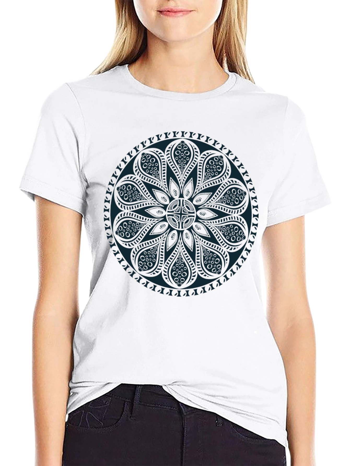 Camiseta Negra con Mandala Azul