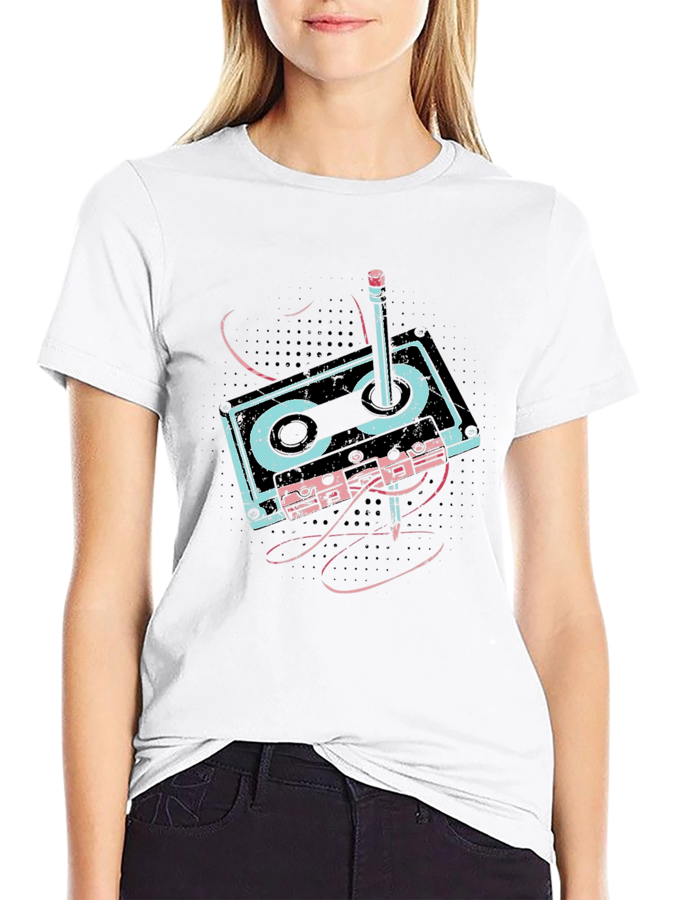 Camiseta Negra con Diseño de Cassette Retro