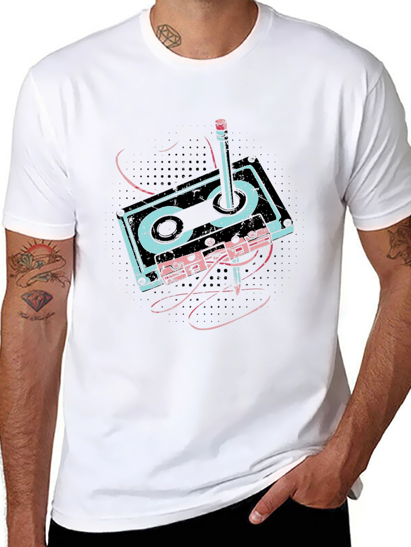 Camiseta Negra con Diseño de Cassette Retro