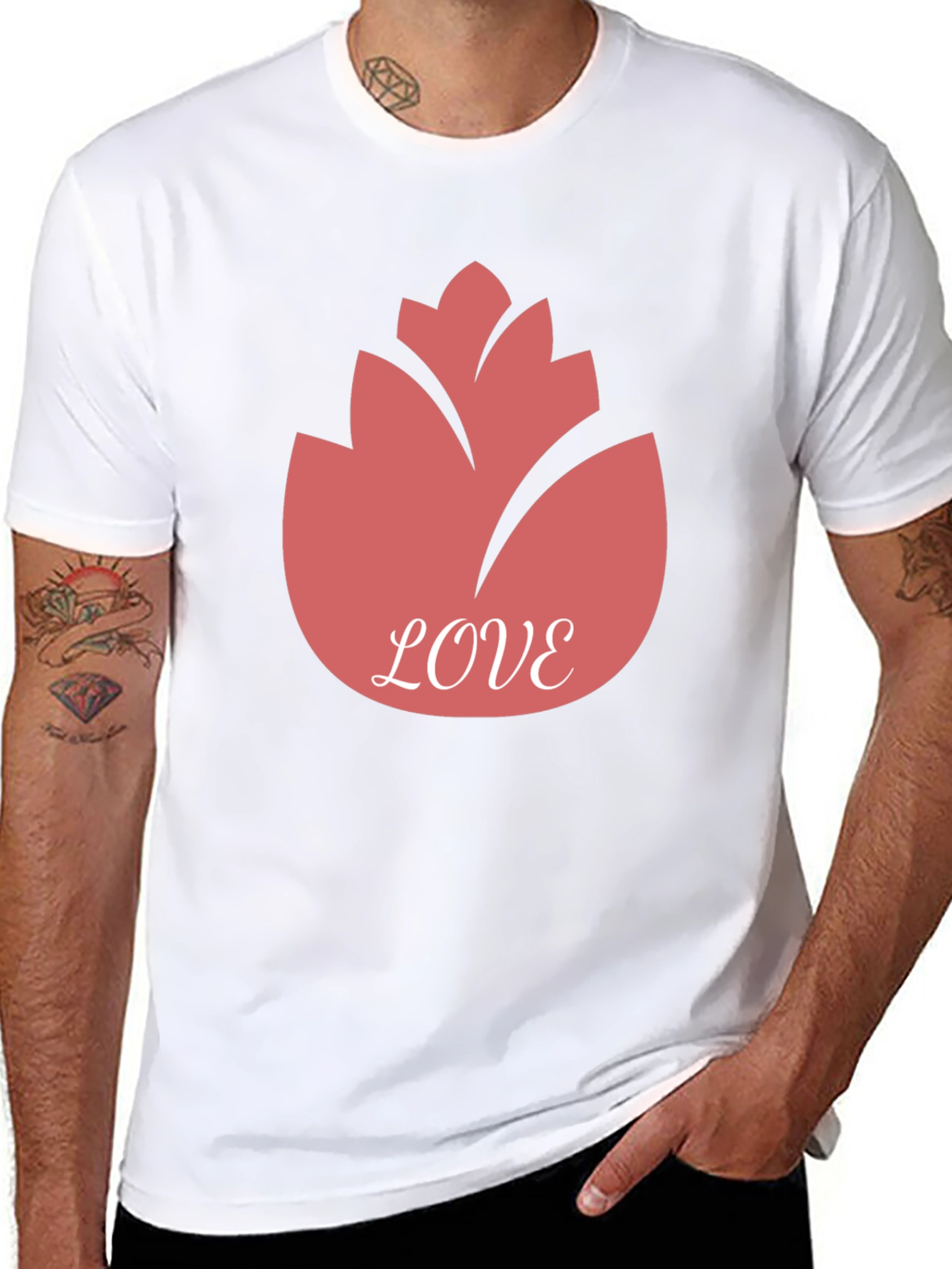 Camiseta Negra con Diseño Floral Love