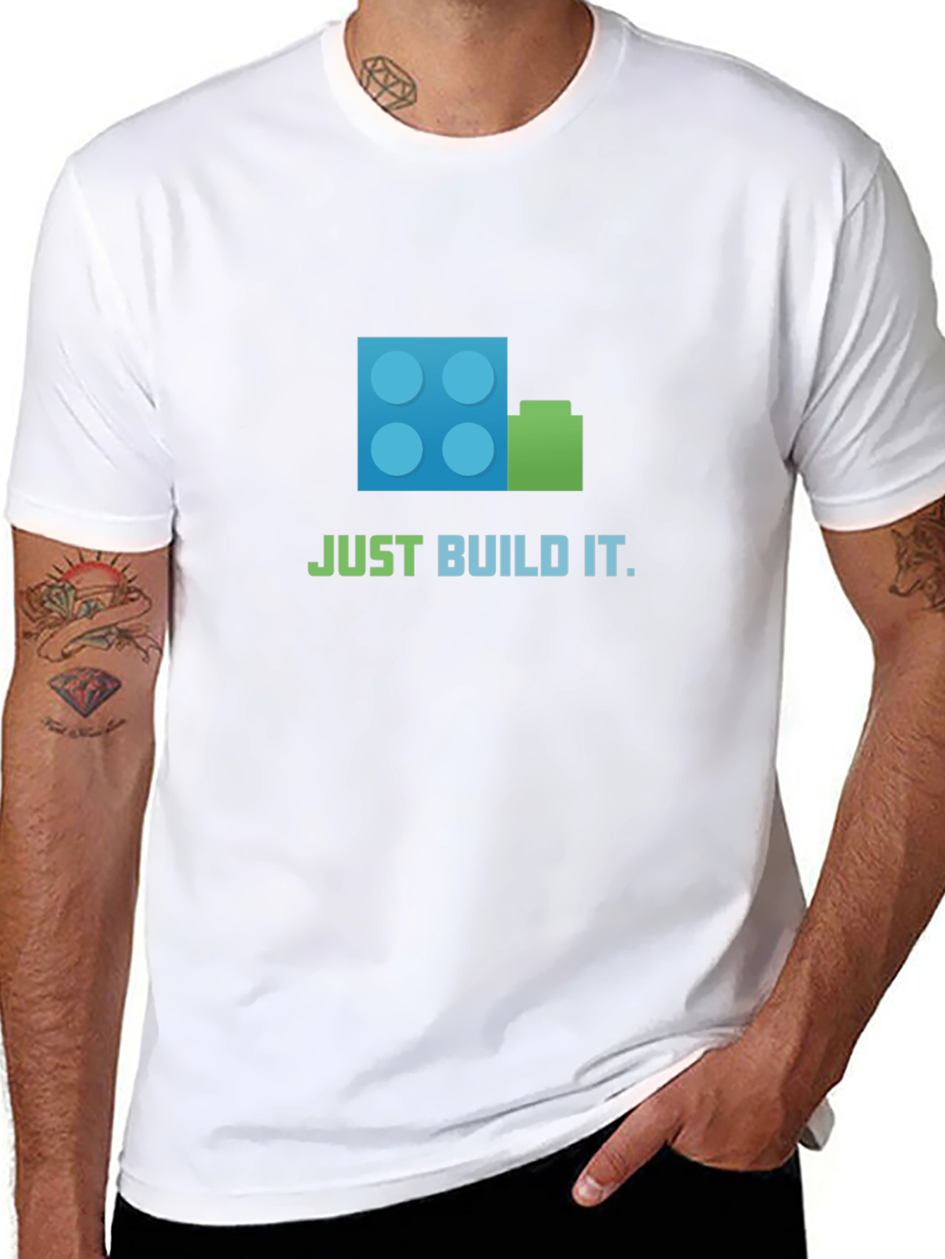 Camiseta Negra Just Build It - Diseño de Ladrillos