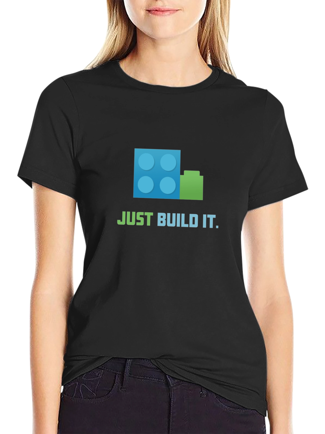 Camiseta Negra Just Build It - Diseño de Ladrillos