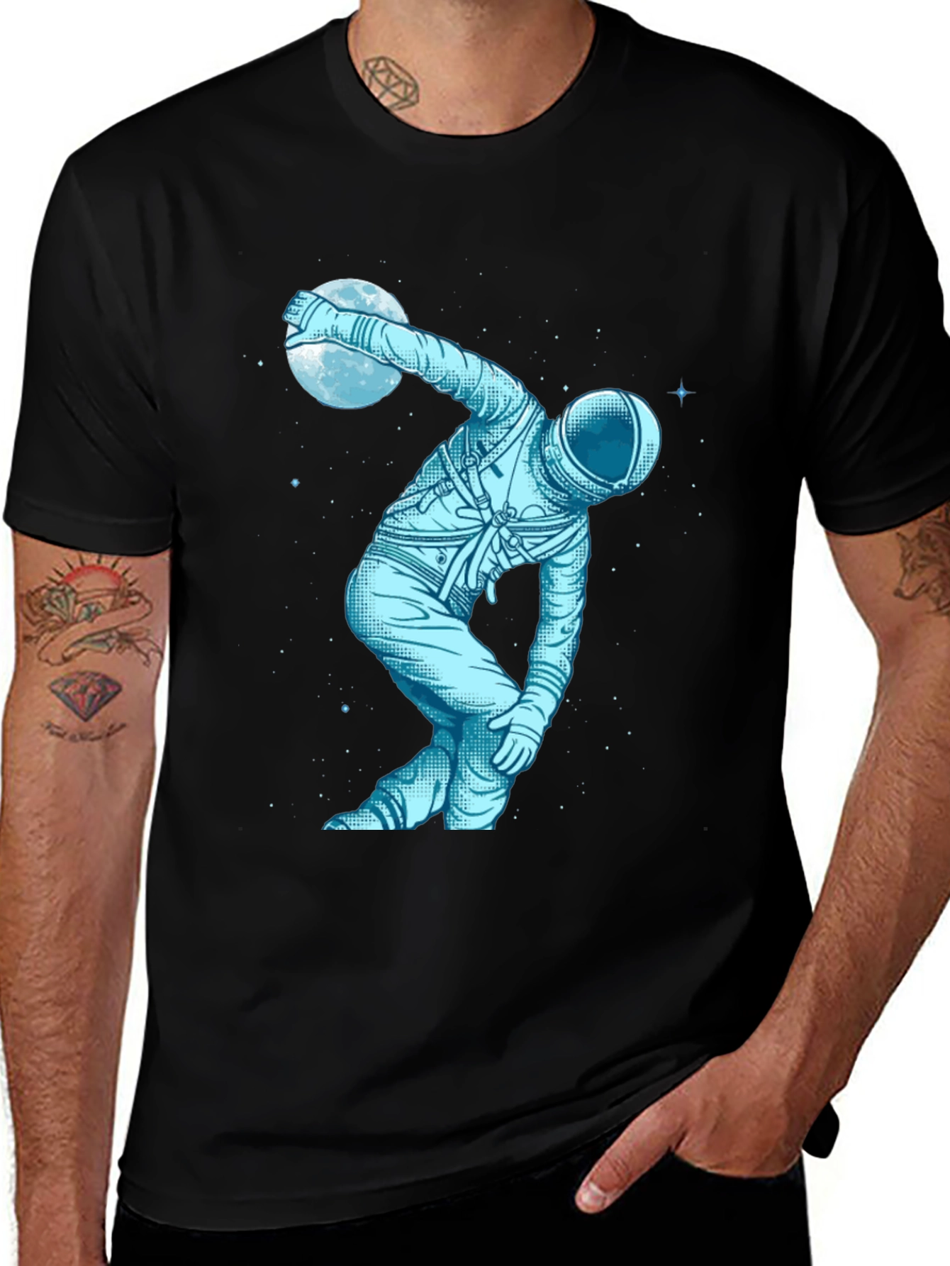 Camiseta Negra Astronauta Jugando con la Luna