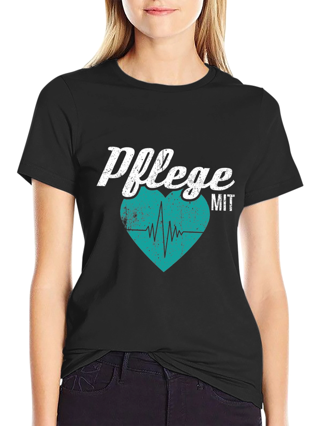 Camiseta Negra Pflege mit Herz
