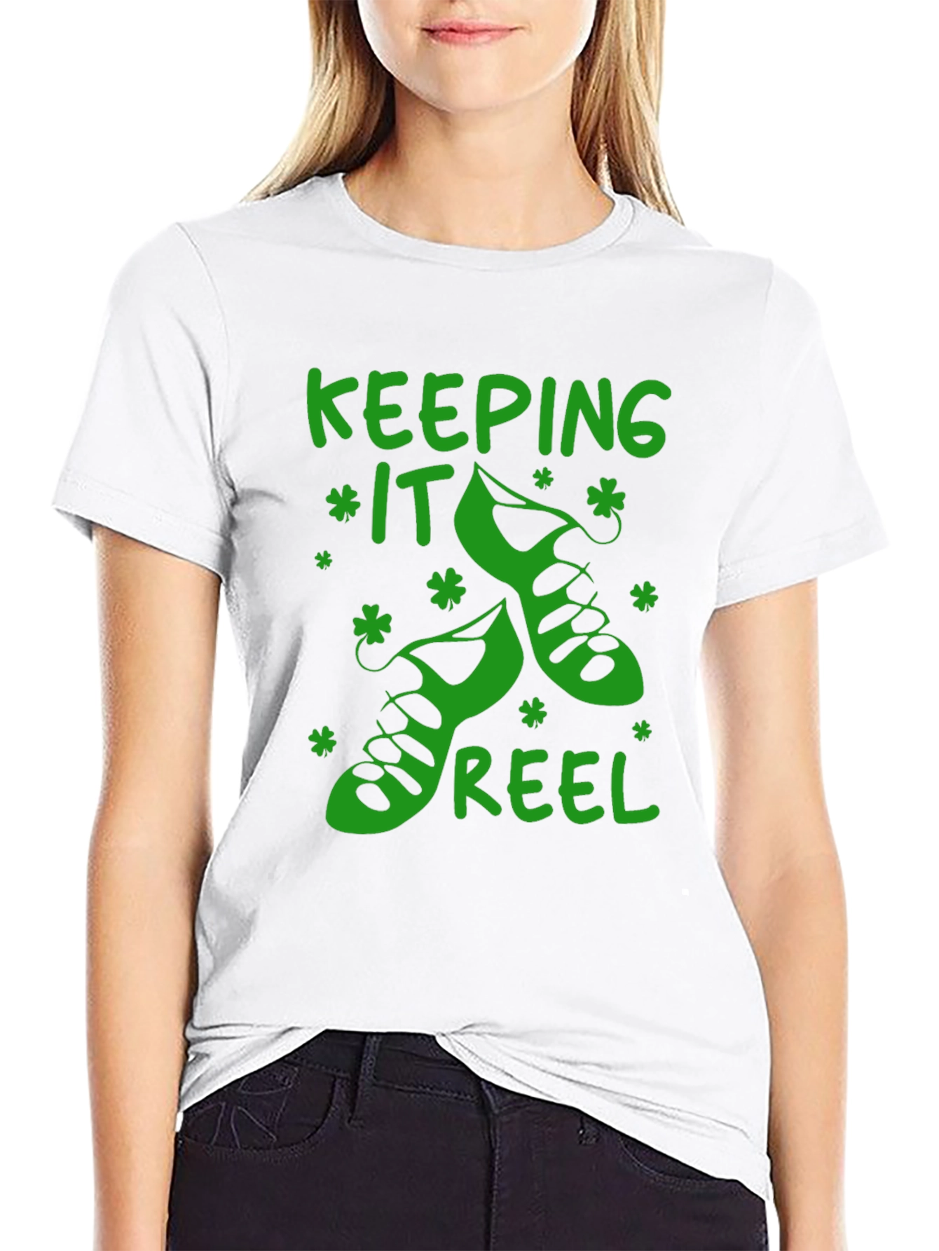 Camiseta Negra Irlandesa: Keeping It Reel