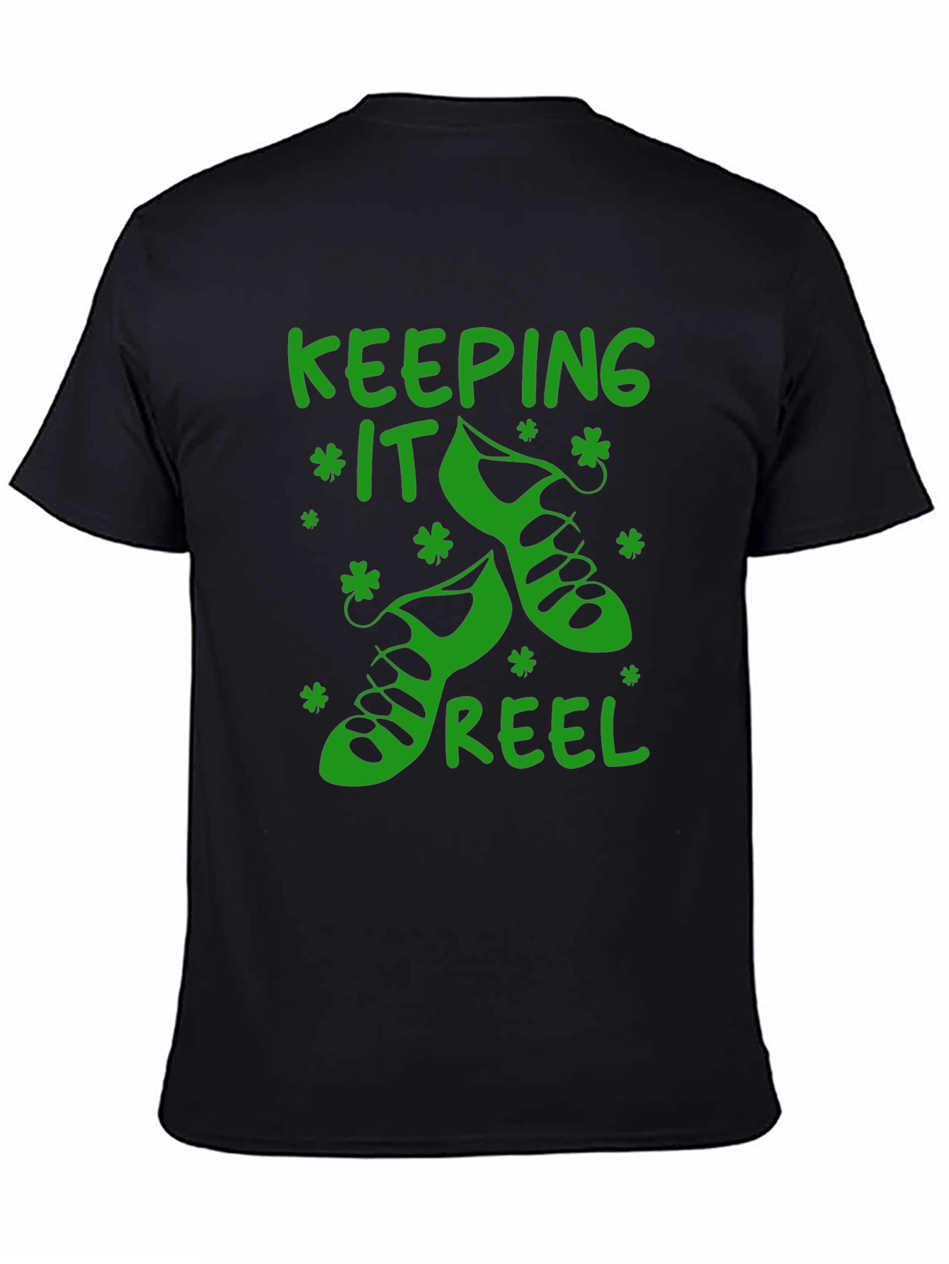 Camiseta Negra Irlandesa: Keeping It Reel