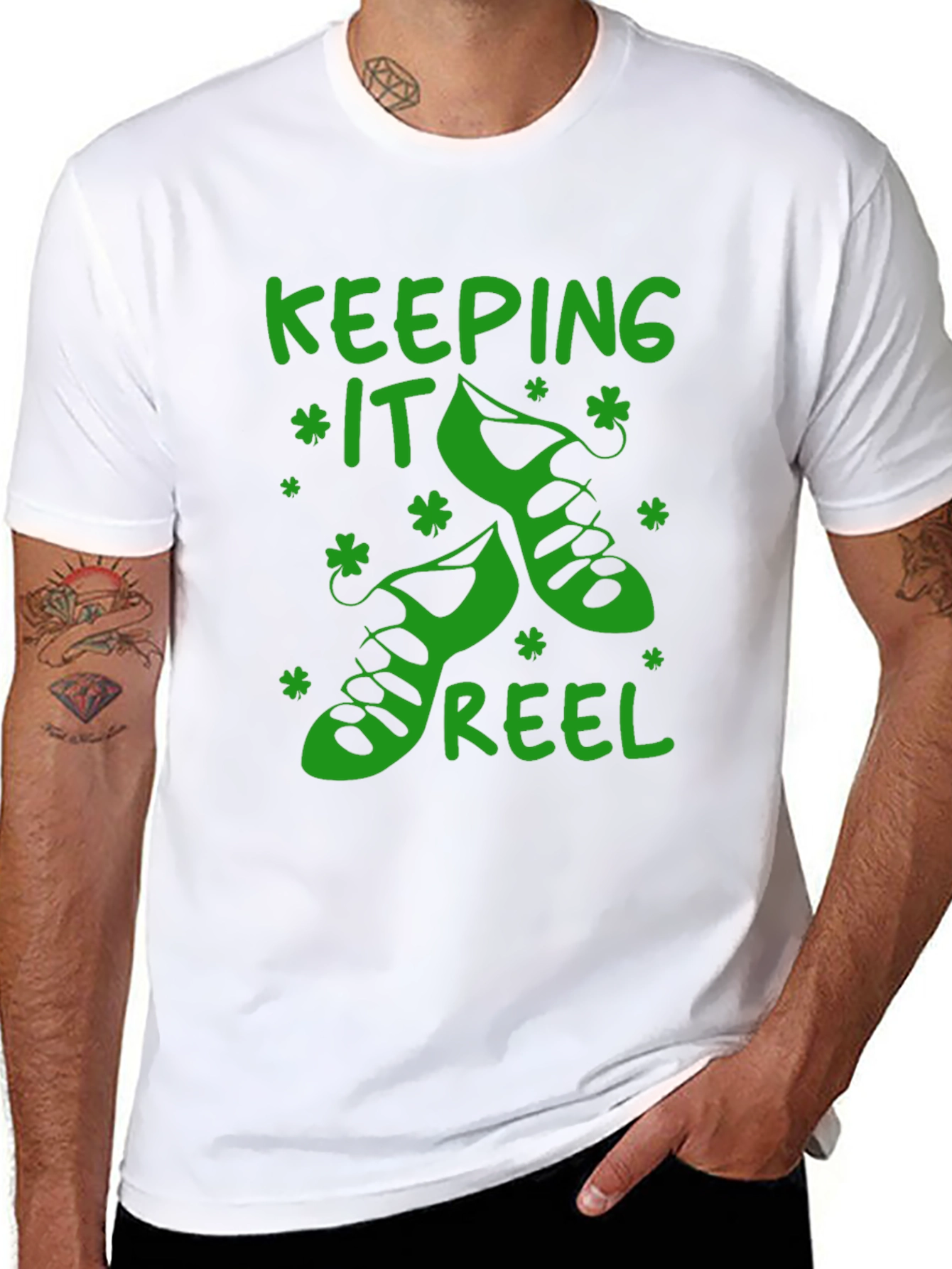 Camiseta Negra Irlandesa: Keeping It Reel