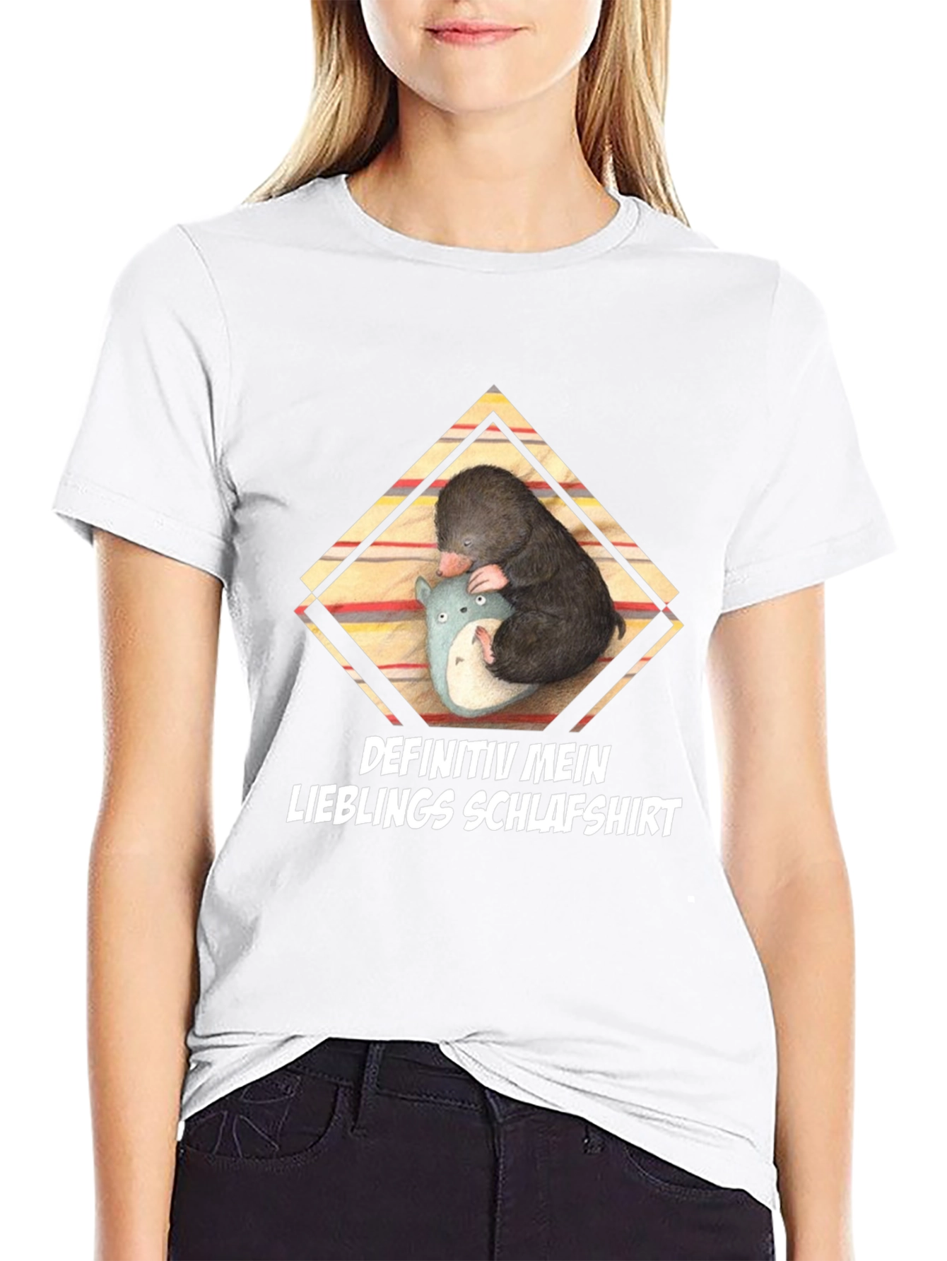 Camiseta Negra con Diseño de Topo Durmiendo