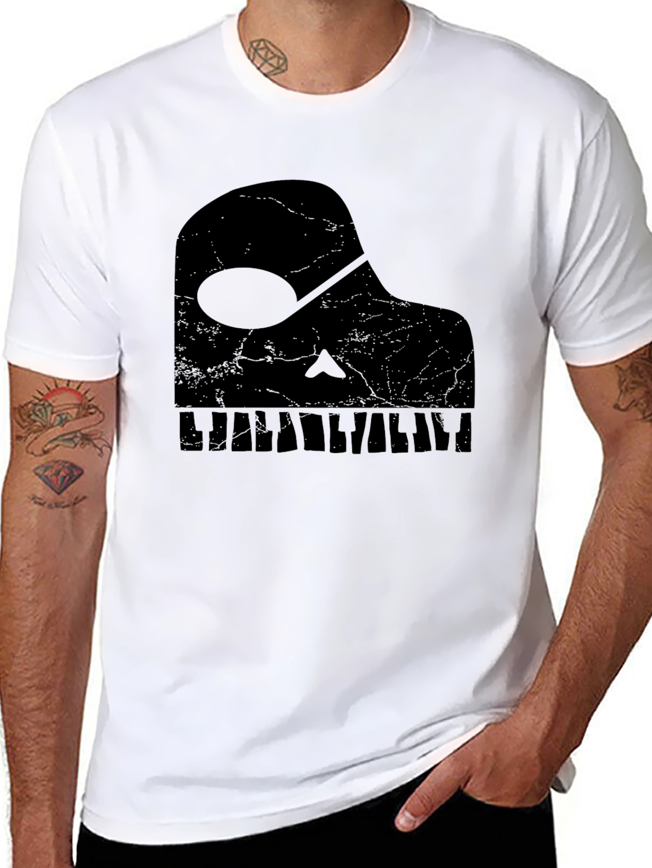 Camiseta Negra con Diseño Piano Musical