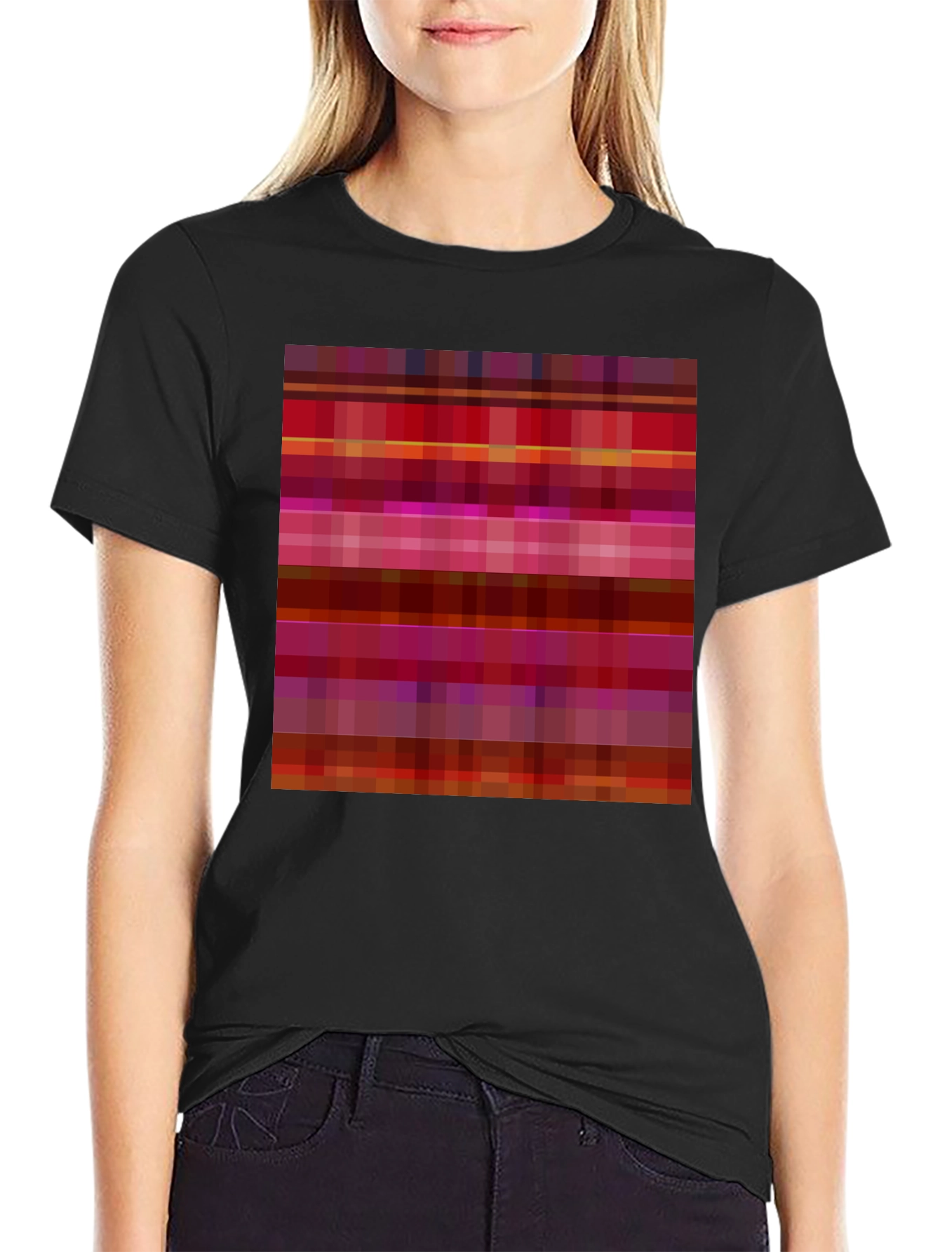 Camiseta Negra con Diseño Abstracto de Rayas