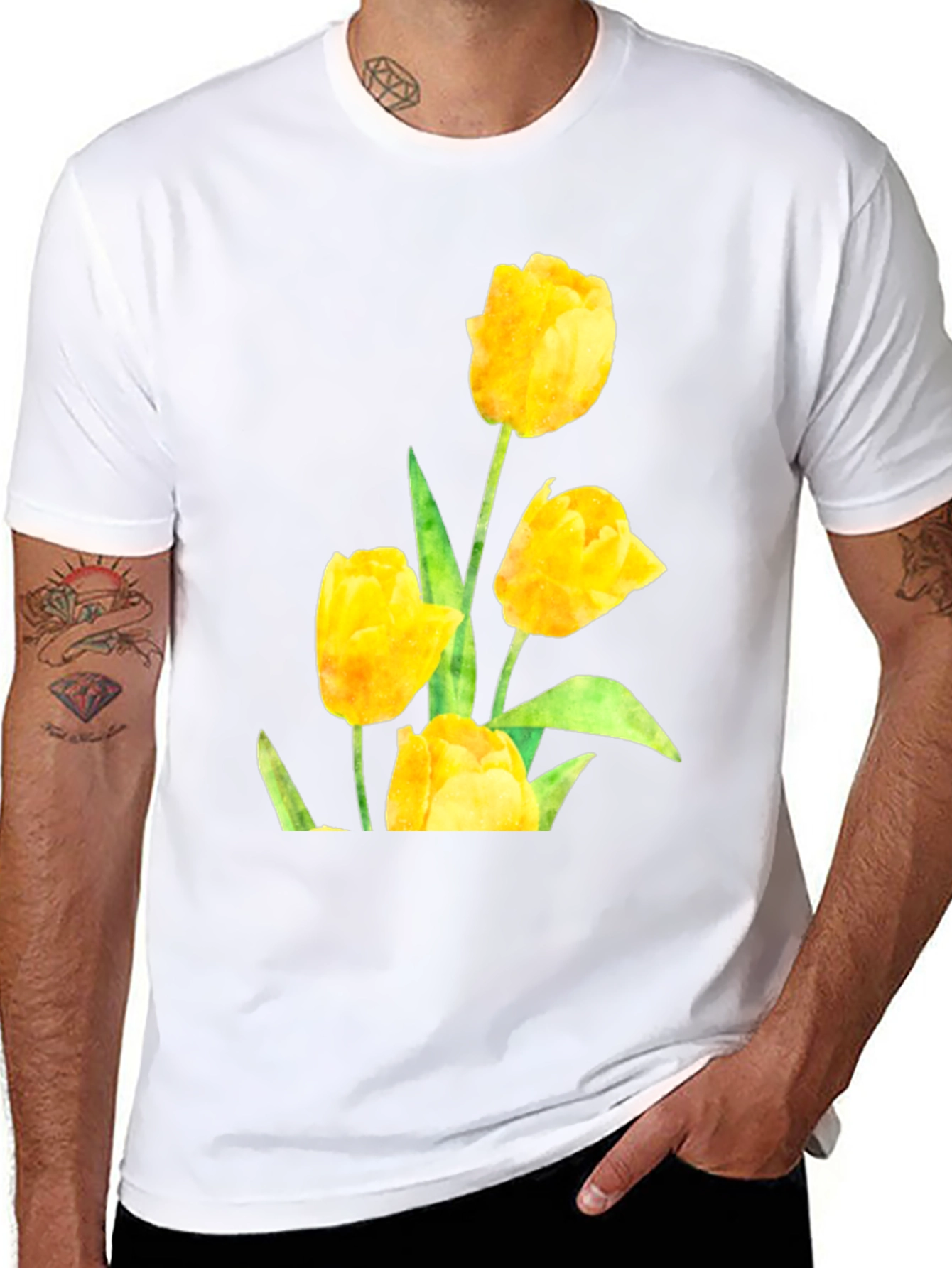 Camiseta Negra con Diseño de Tulipanes Amarillos