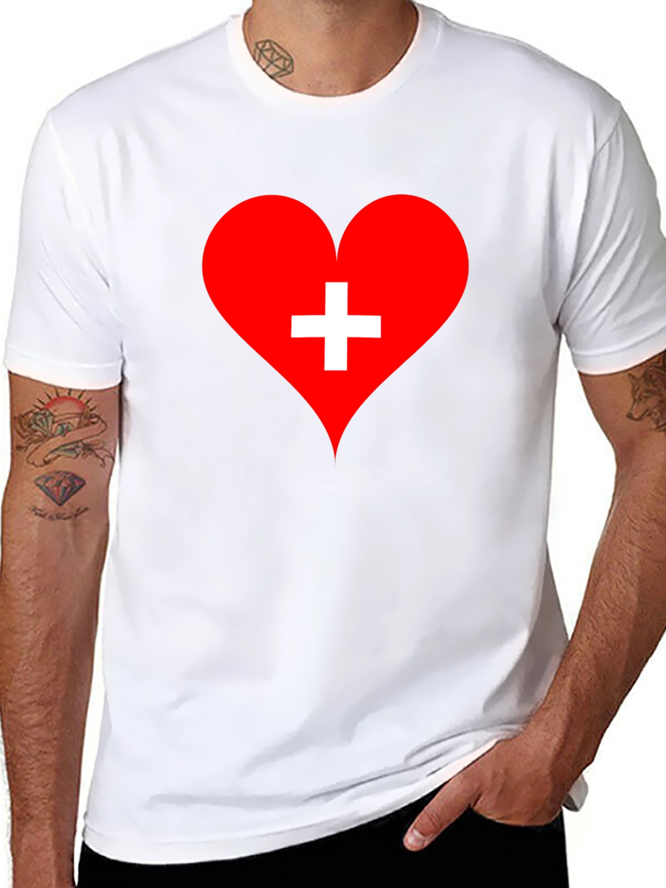 Camiseta Negra Corazón Cruz Suiza