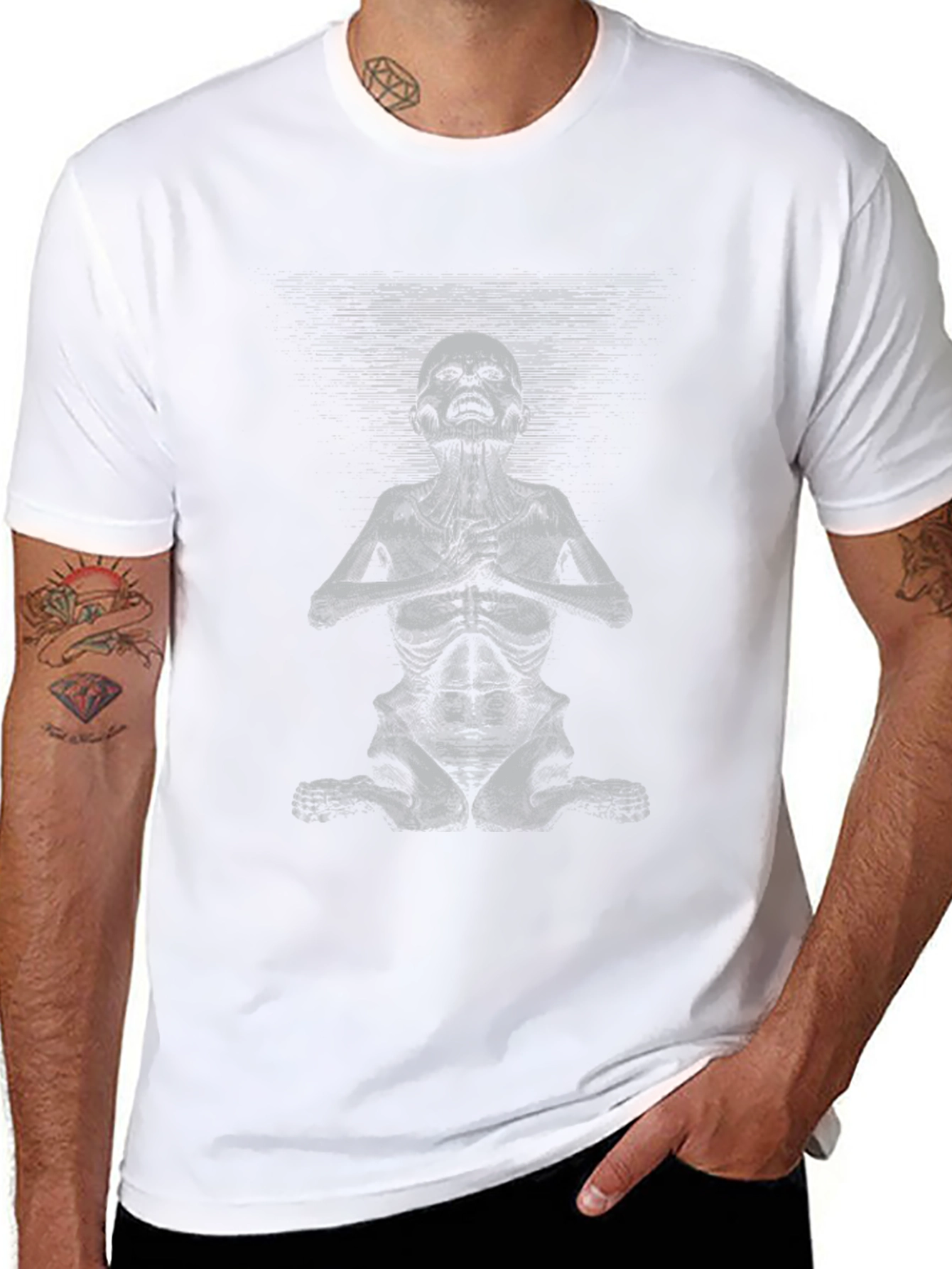 Camiseta Negra con Gráfico de Criatura Meditando
