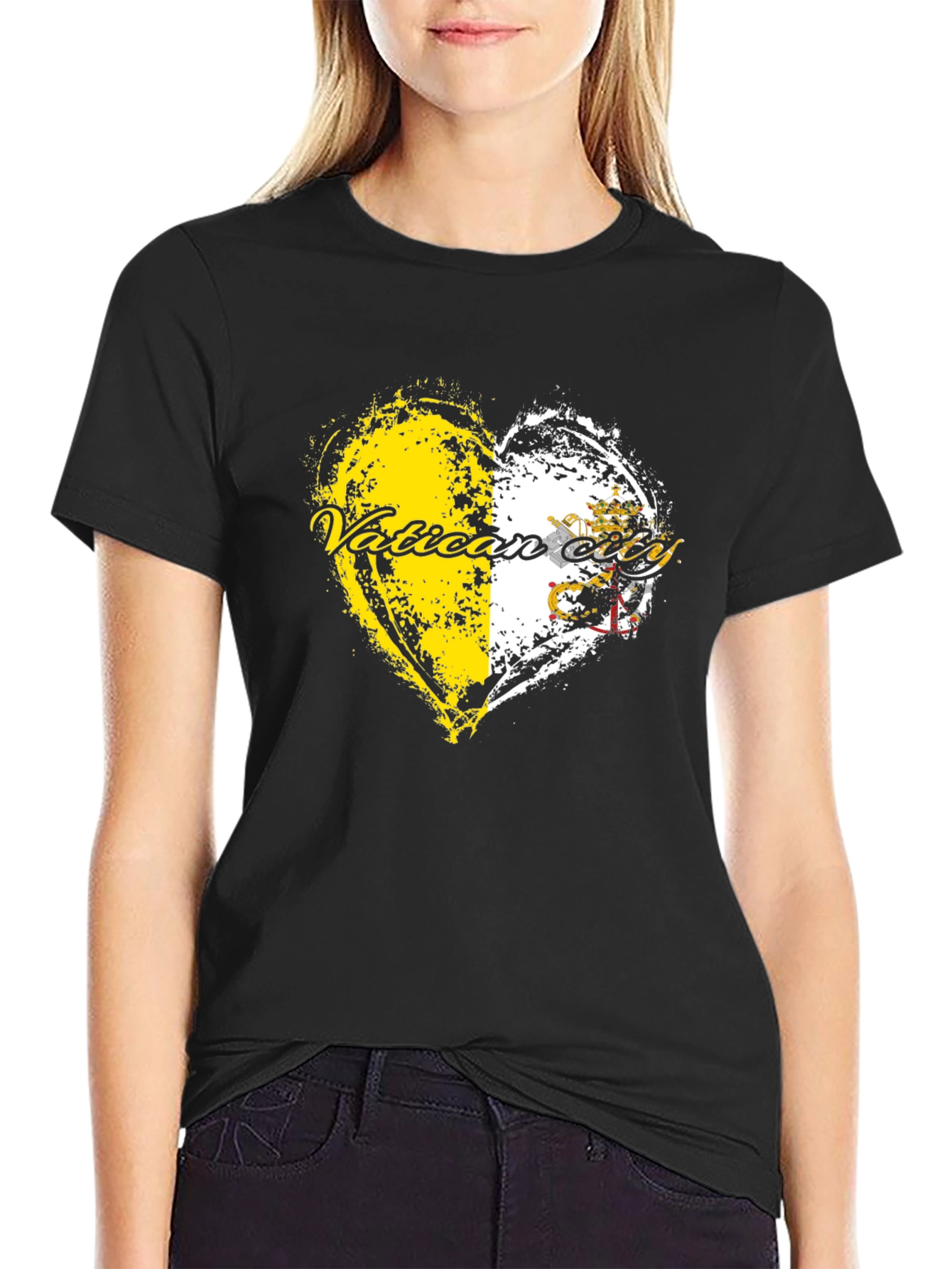 Camiseta Negra con Corazón Vaticano