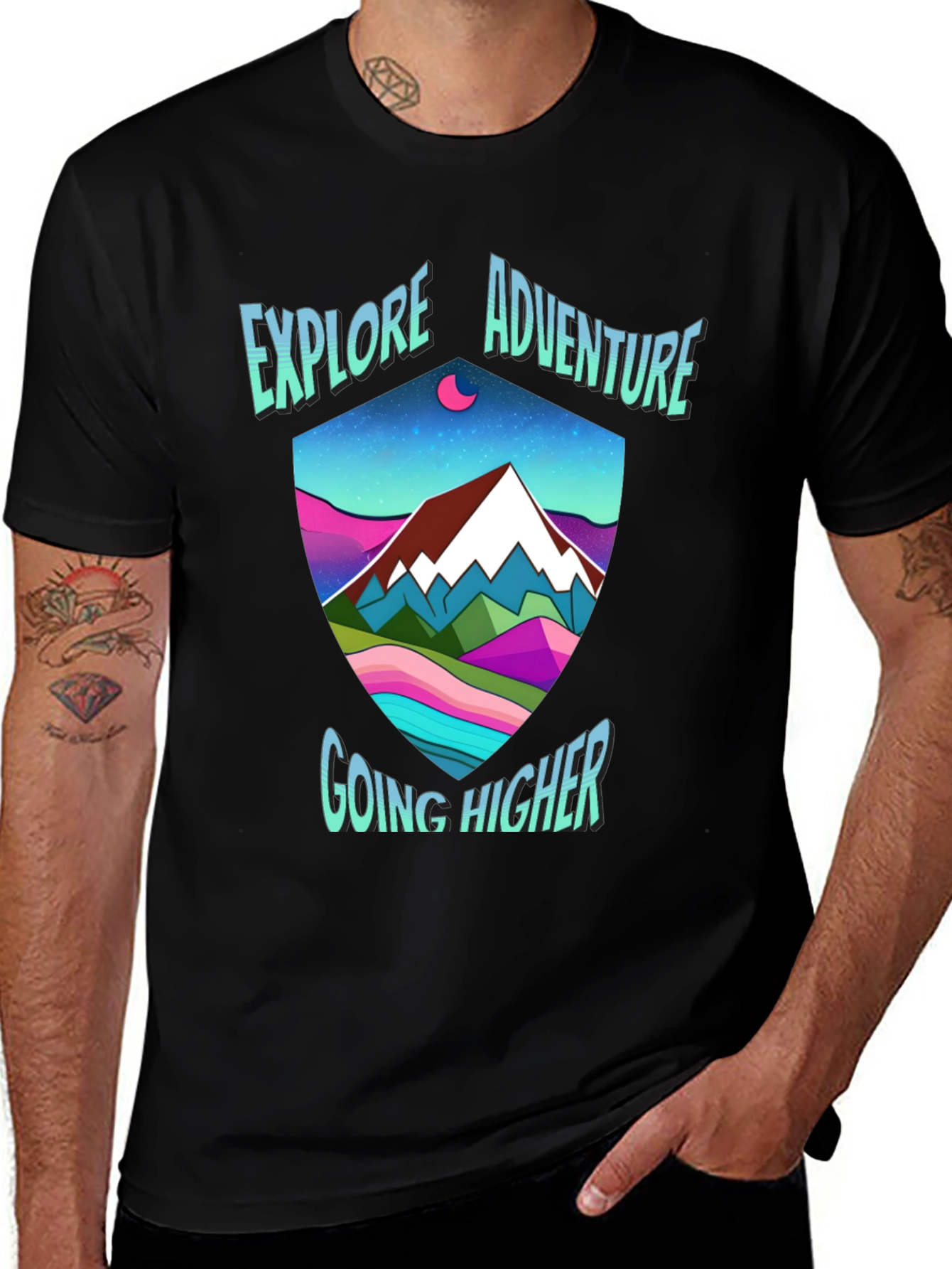 Camiseta Negra de Aventura y Montaña