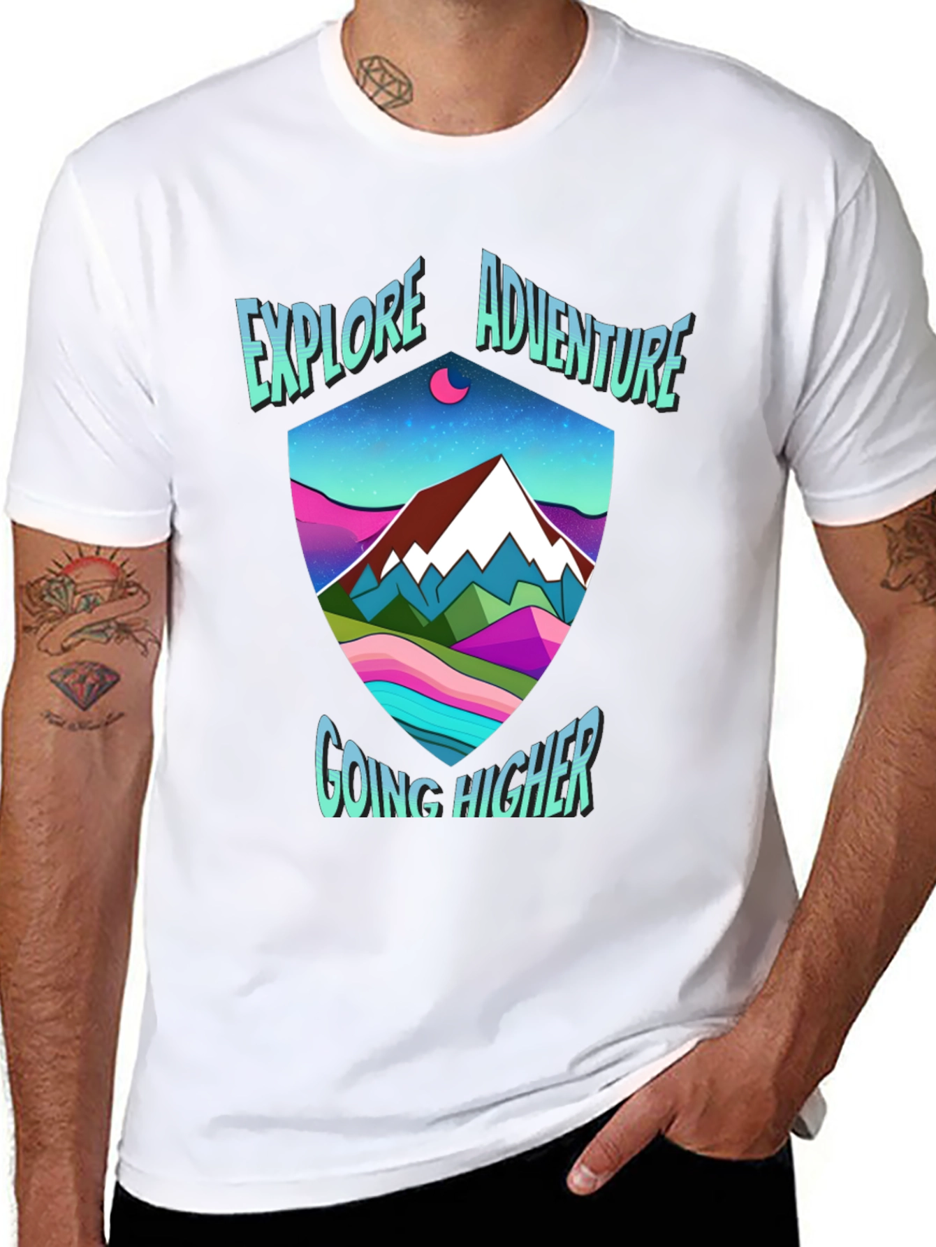 Camiseta Negra de Aventura y Montaña