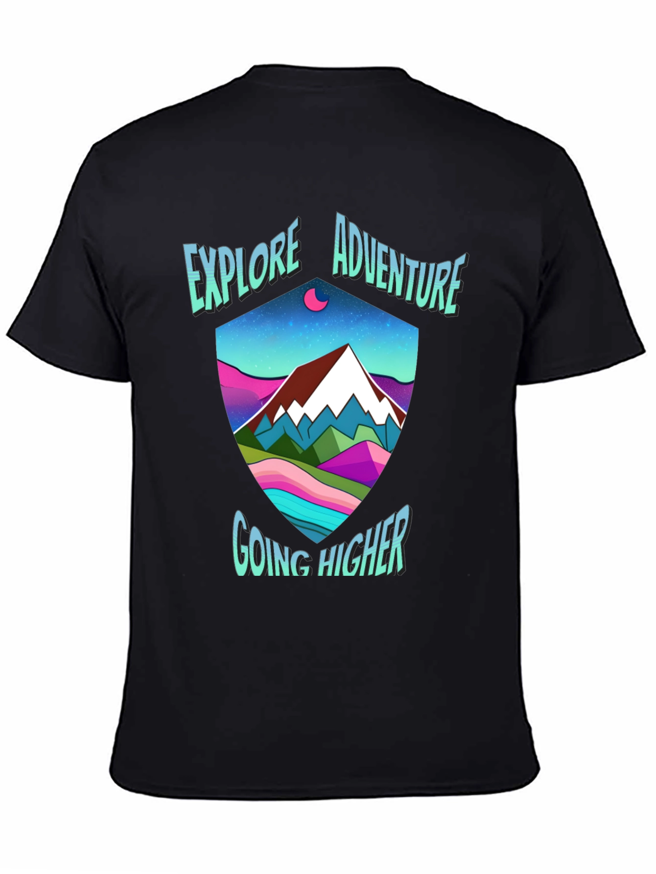 Camiseta Negra de Aventura y Montaña