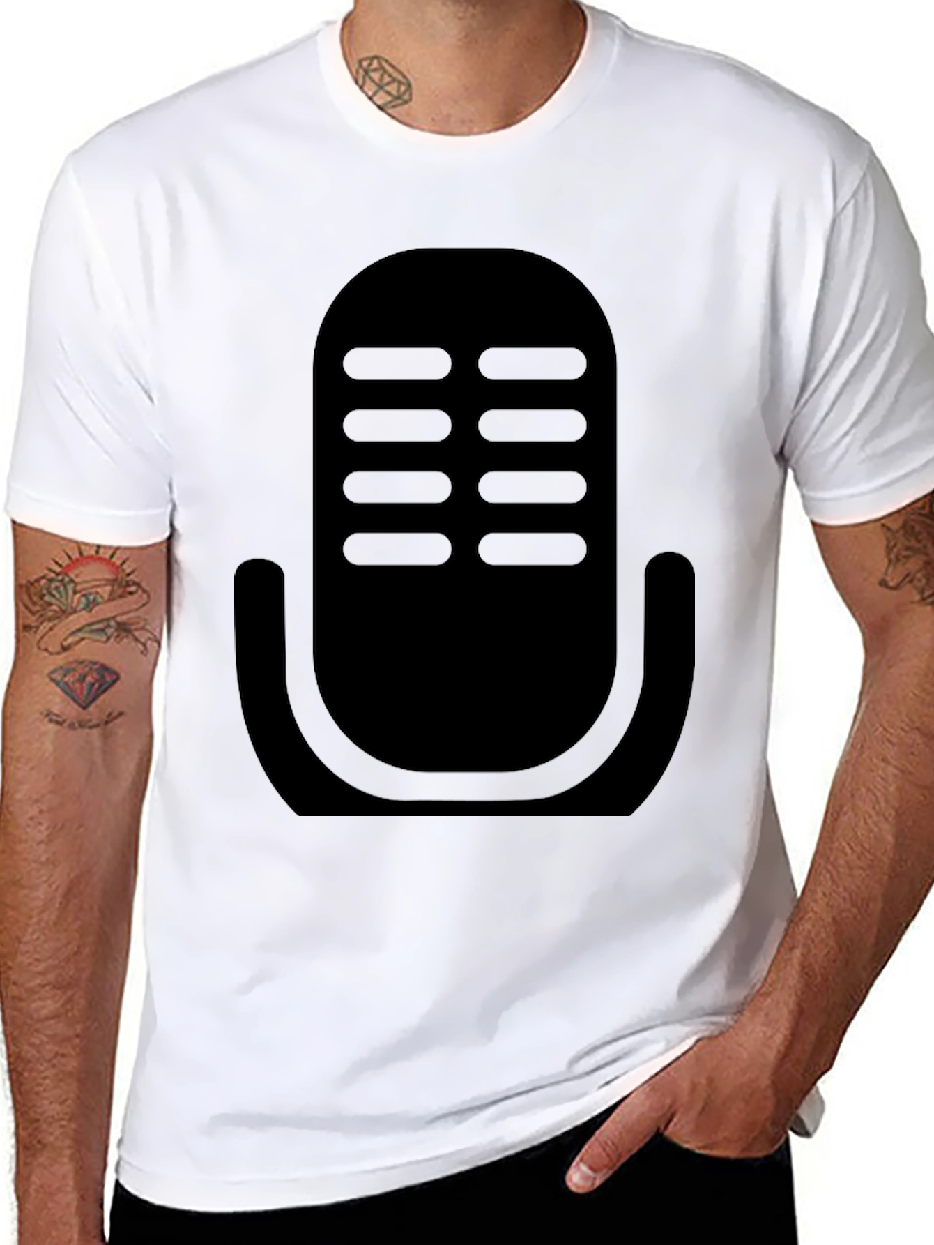 Camiseta Negra con Diseño de Micrófono Retro