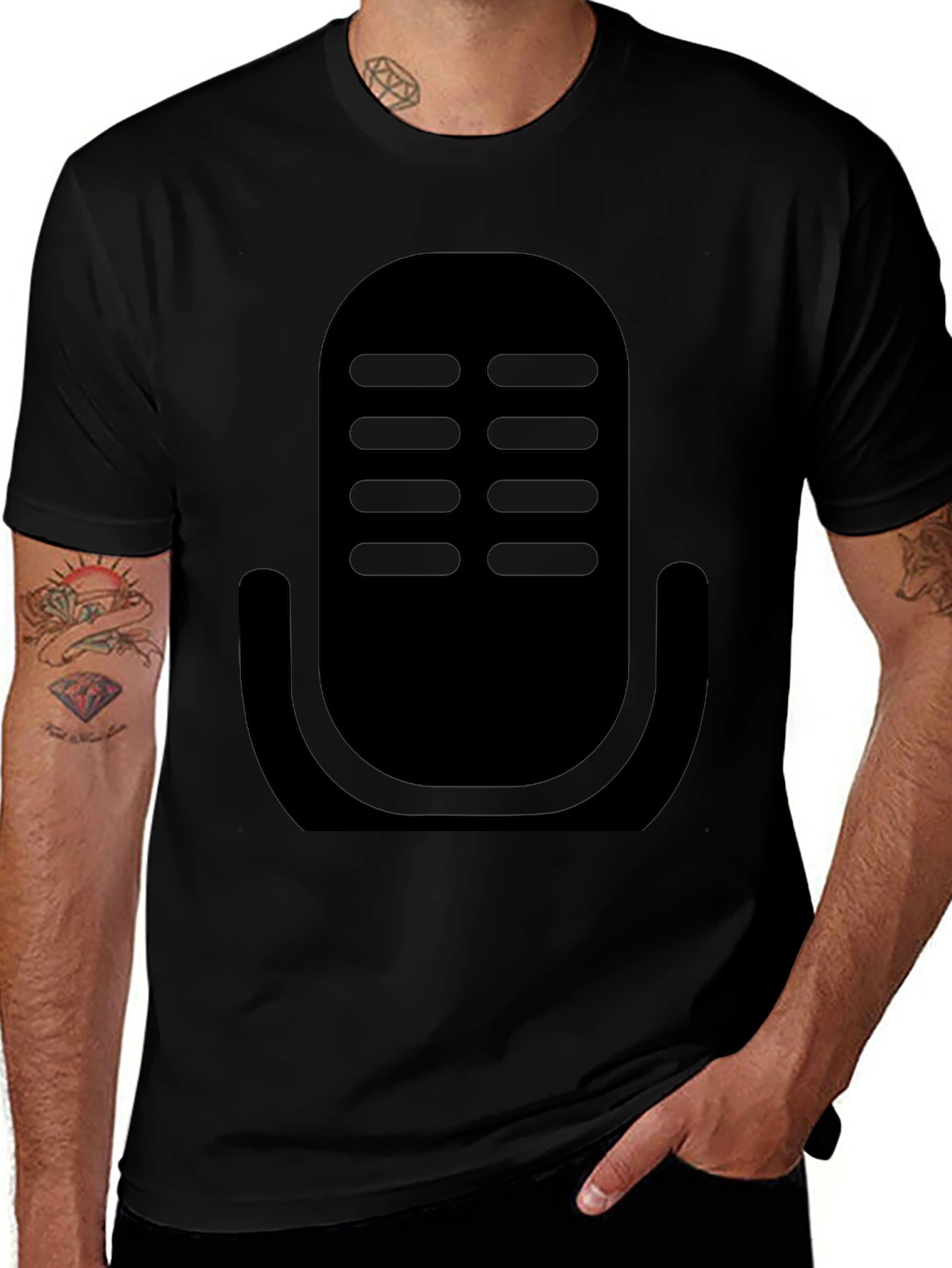 Camiseta Negra con Diseño de Micrófono Retro