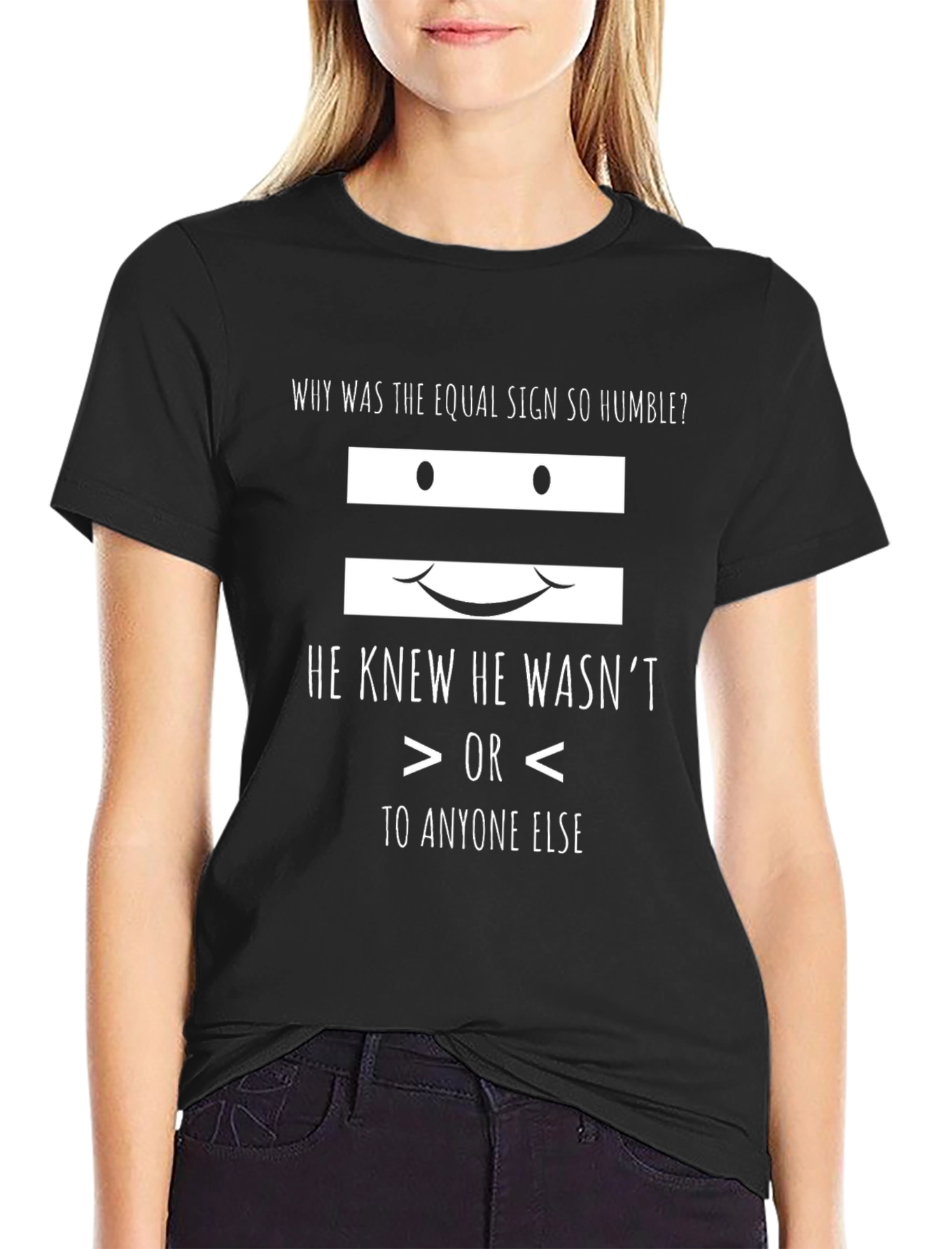 Camiseta Negra con Diseño Humorístico de Signo Igual