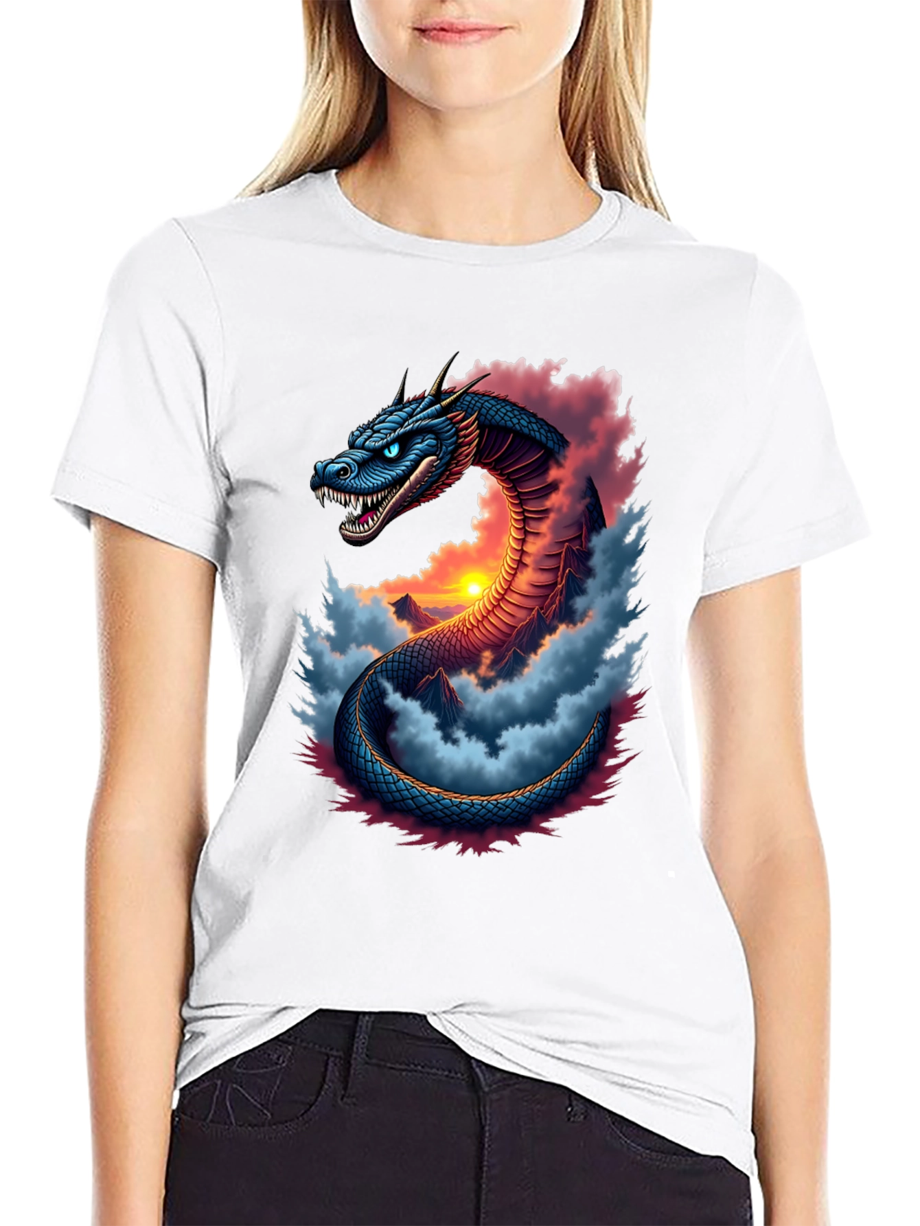 Camiseta Negra Dragón Serpiente Mística