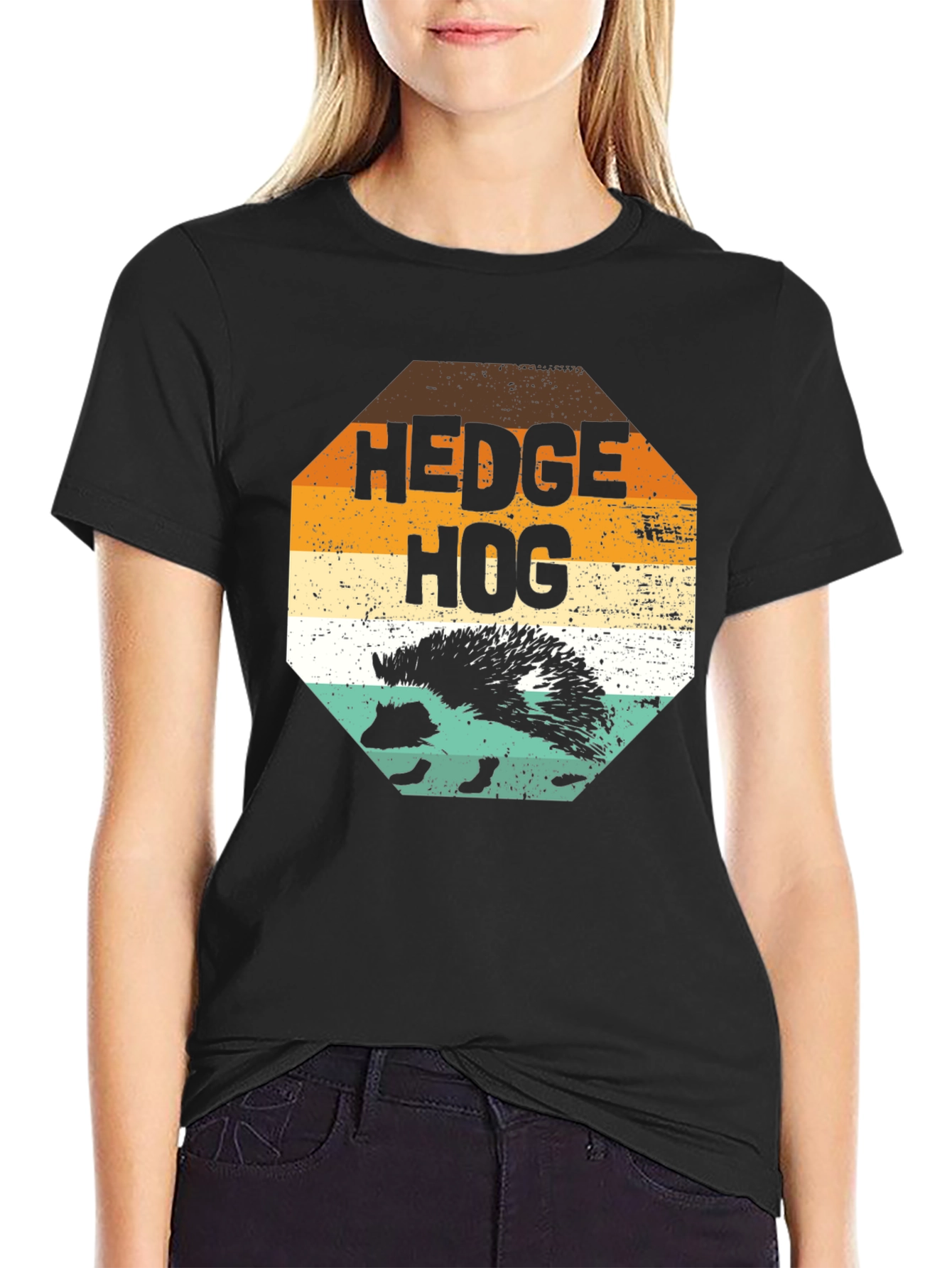 Camiseta Negra con Diseño de Erizo Retro