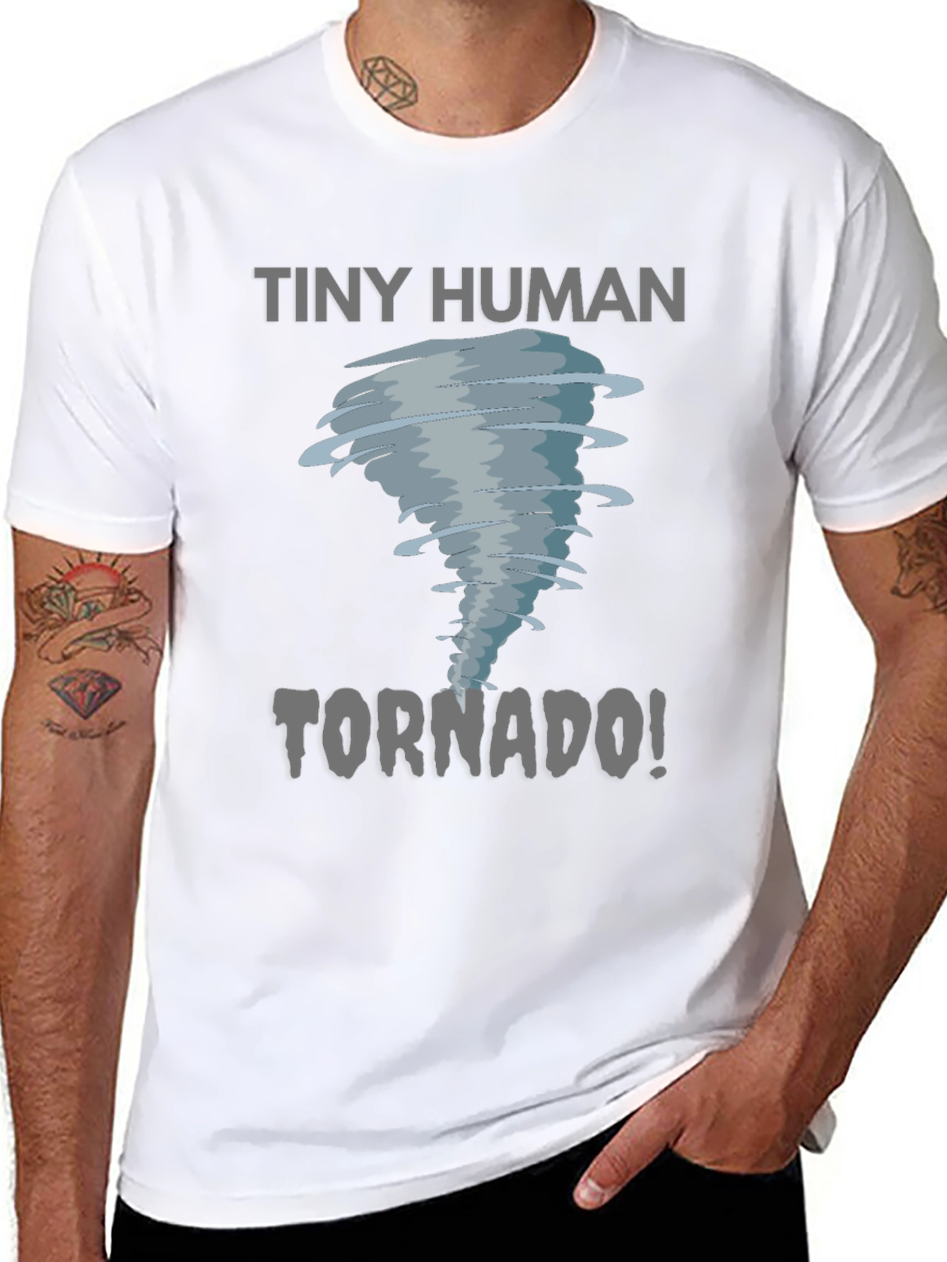 Camiseta Negra: Pequeño Humano Tornado