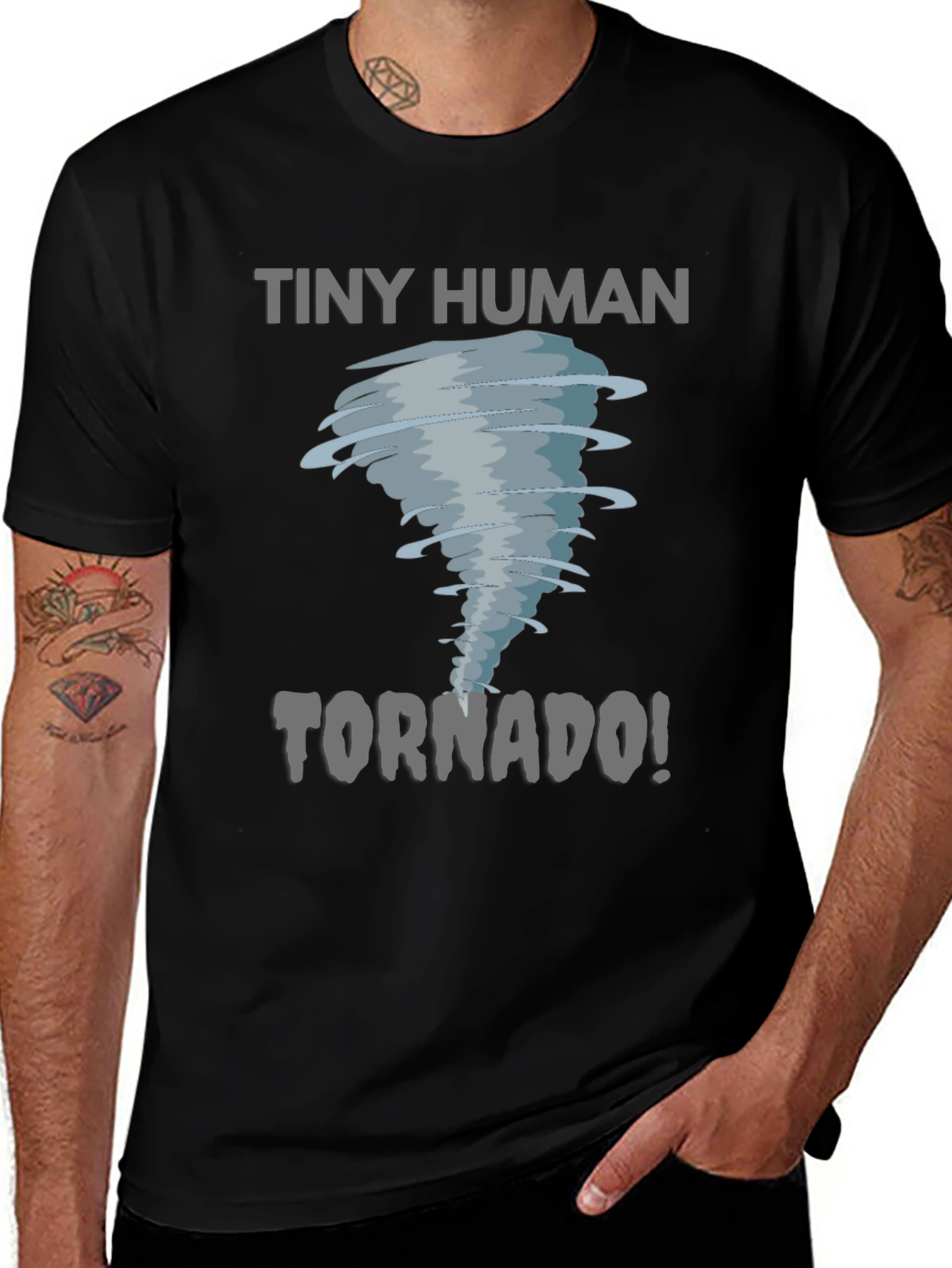 Camiseta Negra: Pequeño Humano Tornado