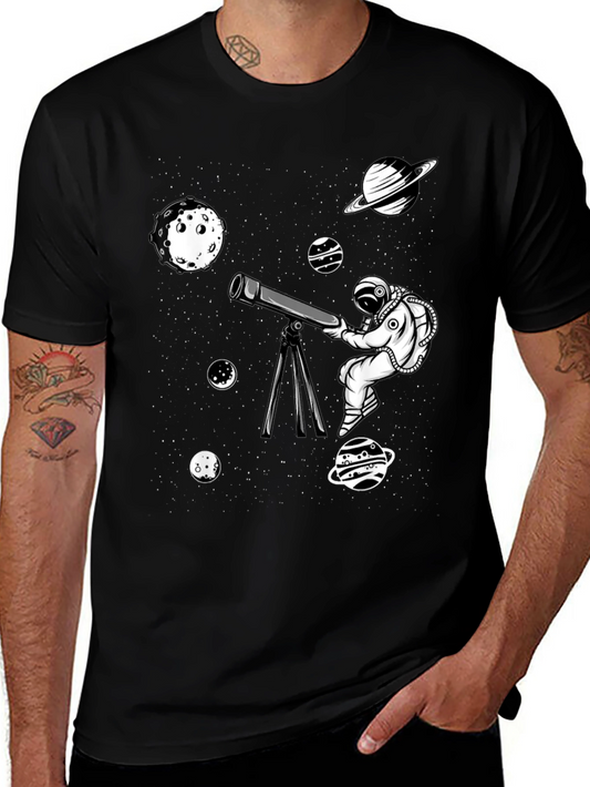 Camiseta Negra con Diseño de Astronauta y Planetas